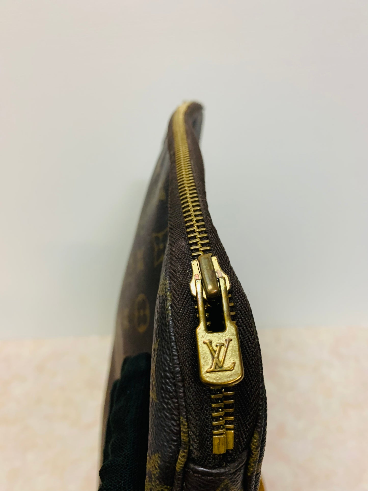 LOUIS VUITTON SAC BALLAD