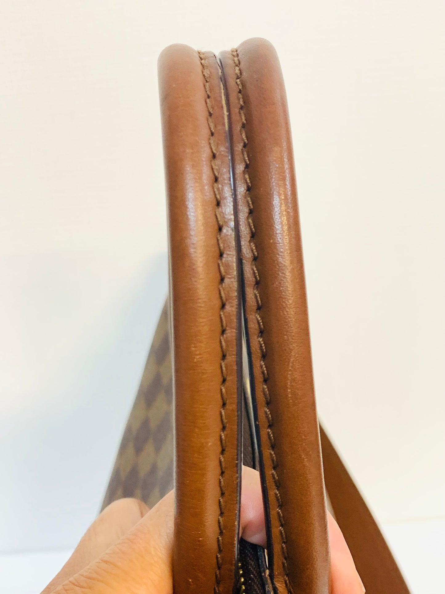 LOUIS VUITTON Belmont Tote bag DE