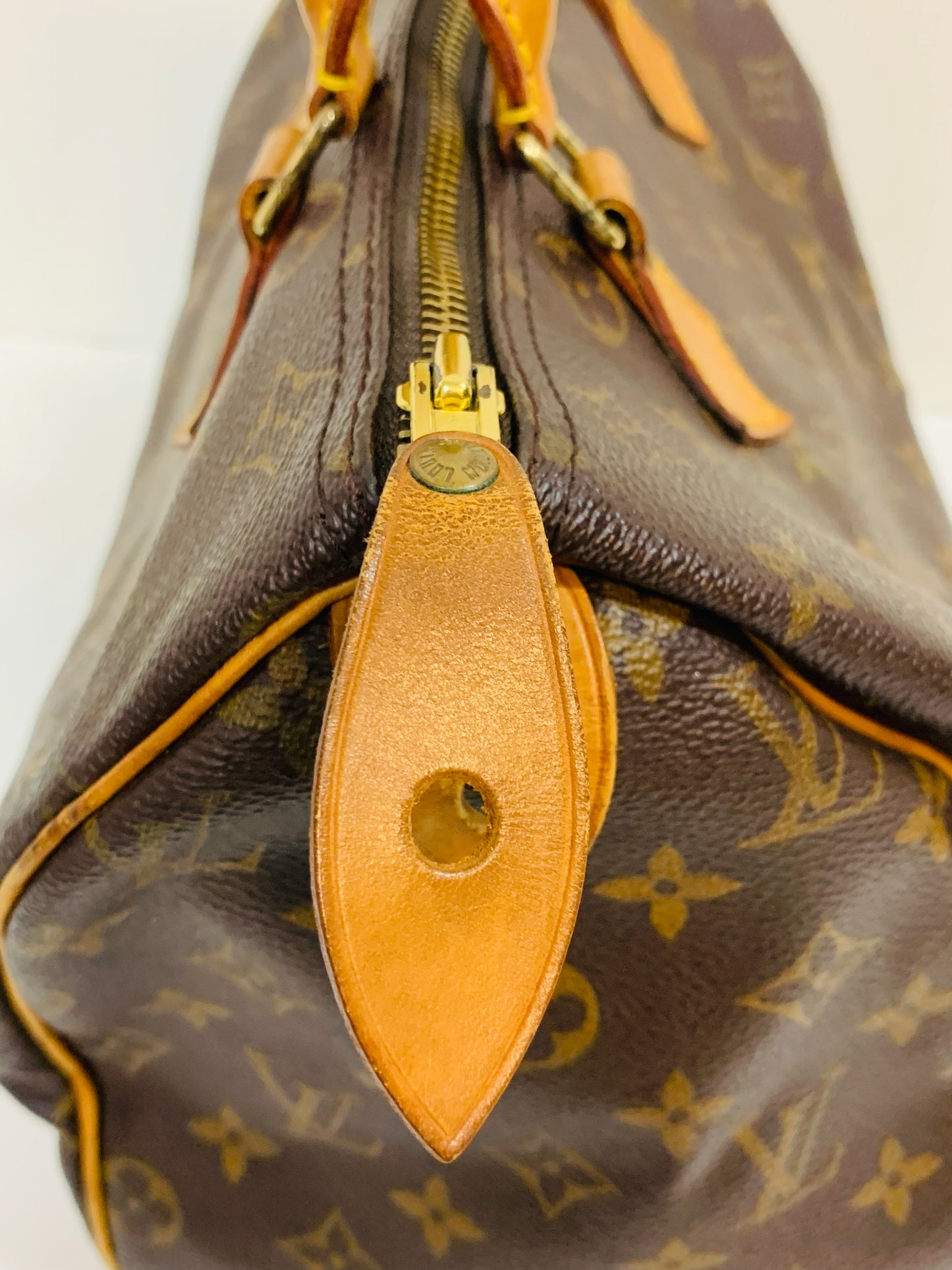 LOUIS VUITTON SPEEDY 30