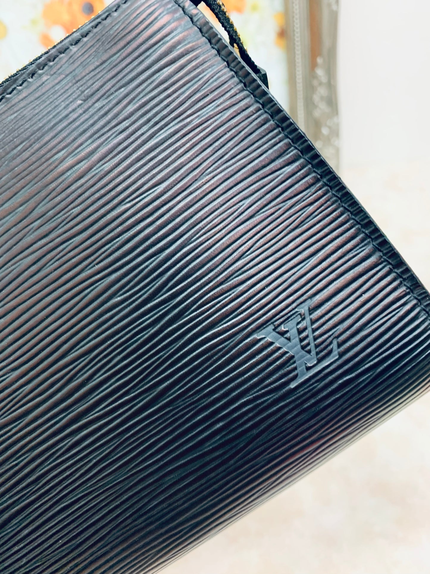 LOUIS VUITTON  Epi Noir Pochette Accessories