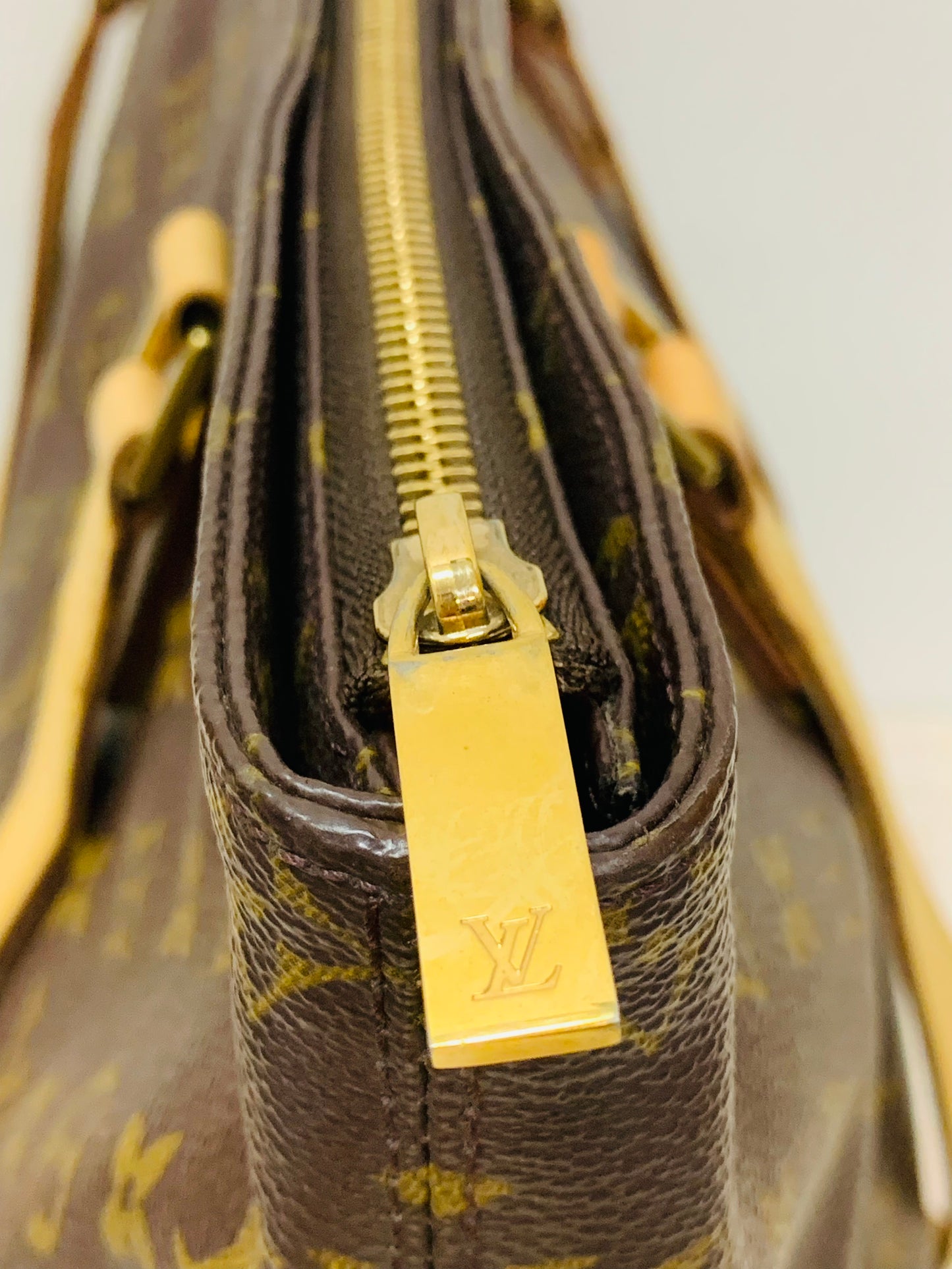 LOUIS VUITTON Cabas Mezzo Tote bag