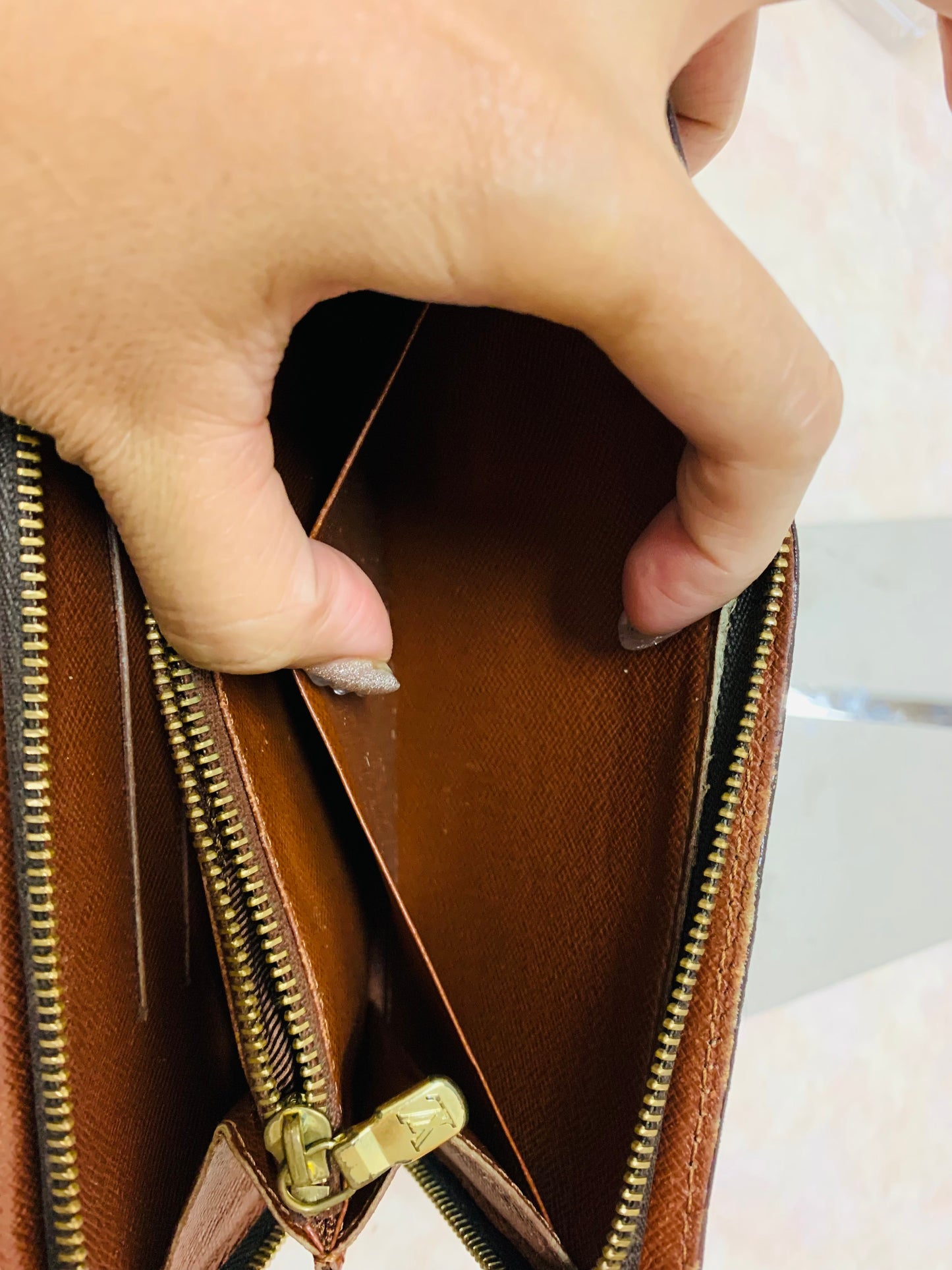 LOUIS VUITTON ZIPPY COMPACT WALLET Old Model