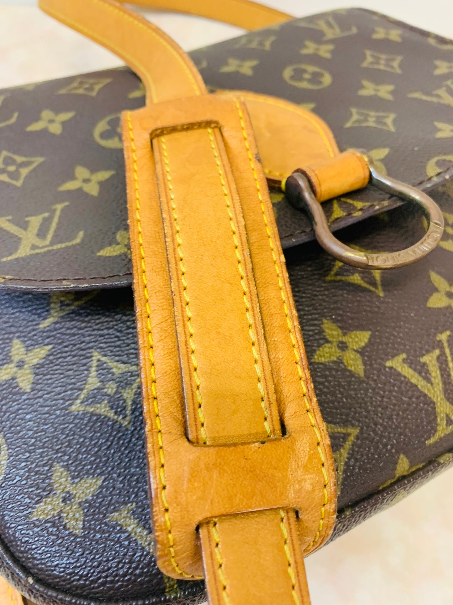 LOUIS VUITTON Saint Cloud GM