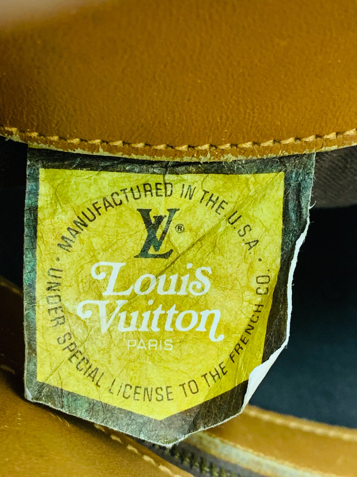 LOUIS VUITTON Bucket GM French and Company
