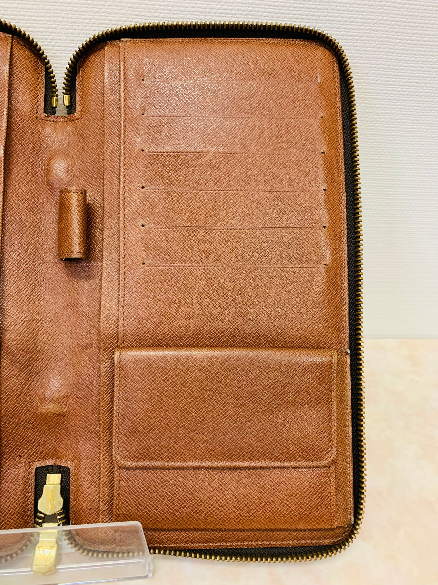 LOUIS VUITTON TRAVEL ORGANIZER
