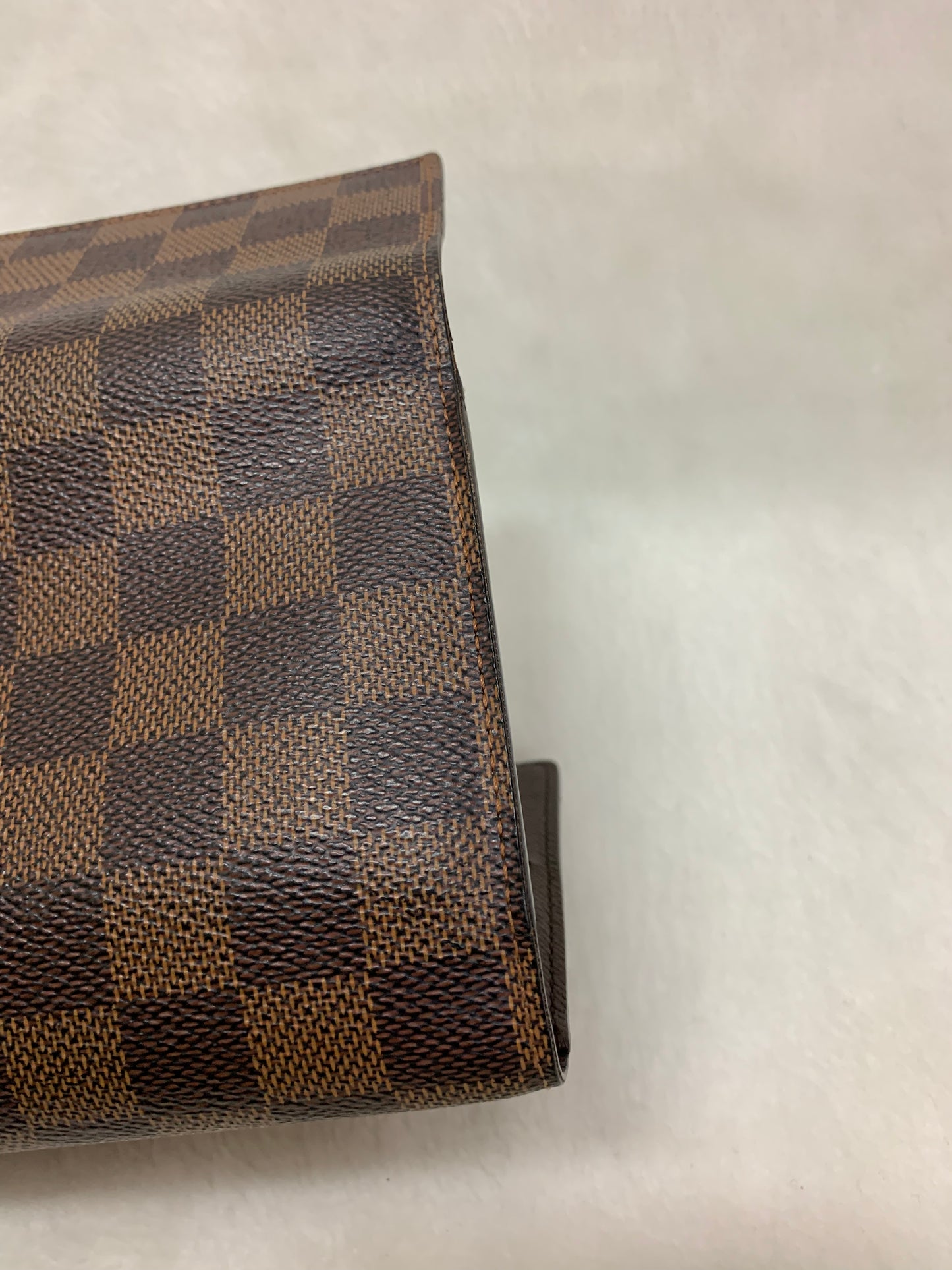LOUIS VUITTON International wallet DE