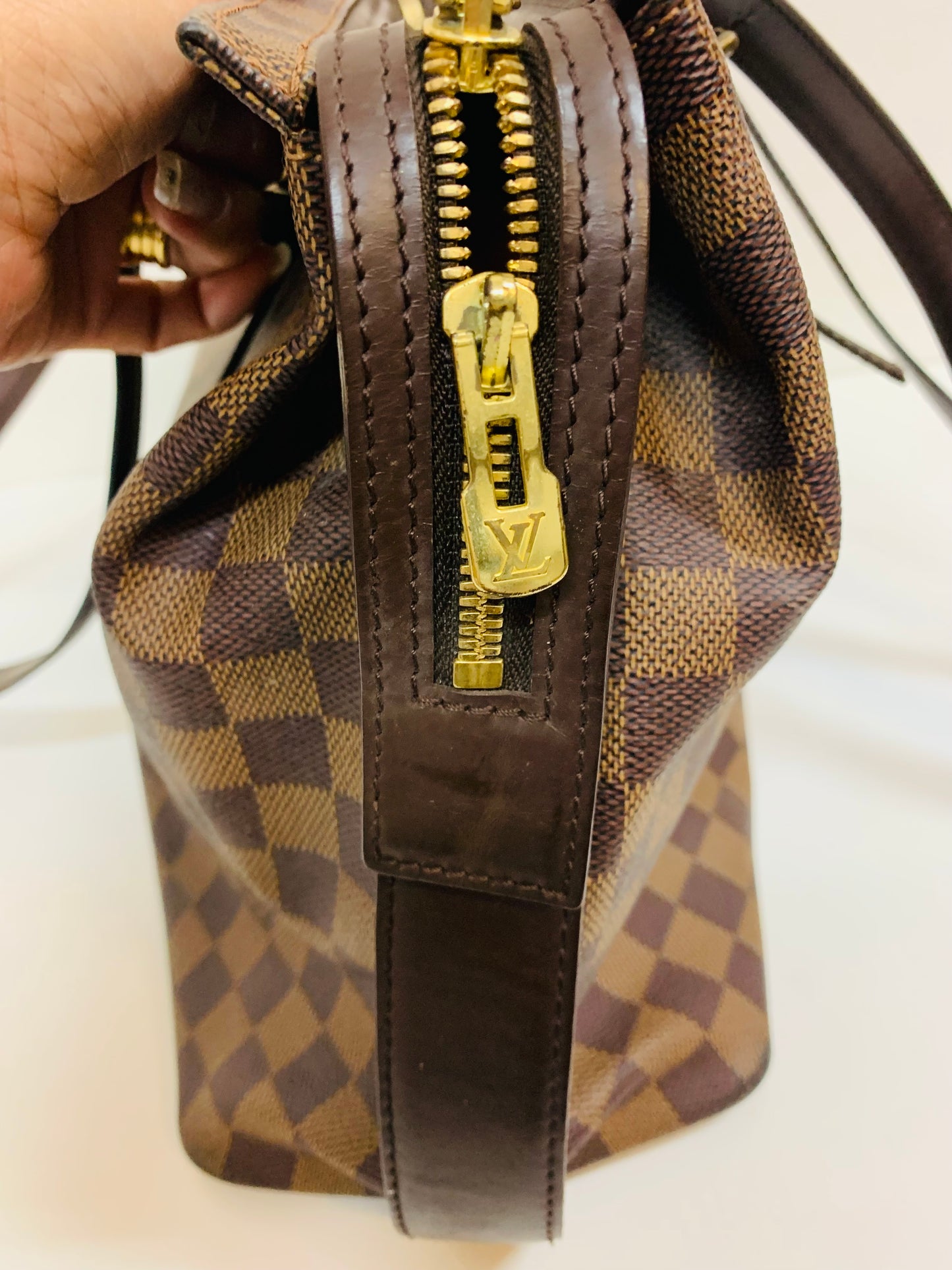 LOUIS VUITTON  Chelsea Damier Ebene Tote Bag