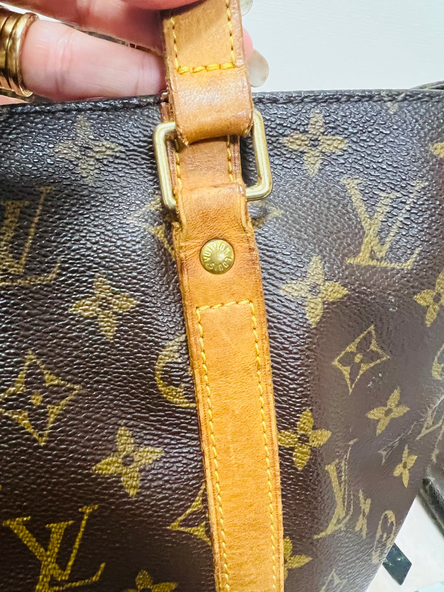 LOUIS VUITTON Sac Shopping Tote Bag