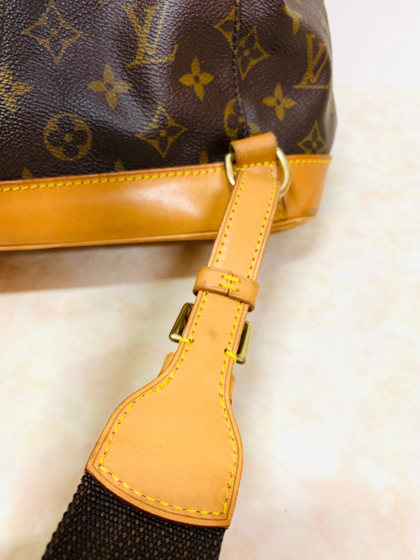 LOUIS VUITTON Montsouris GM