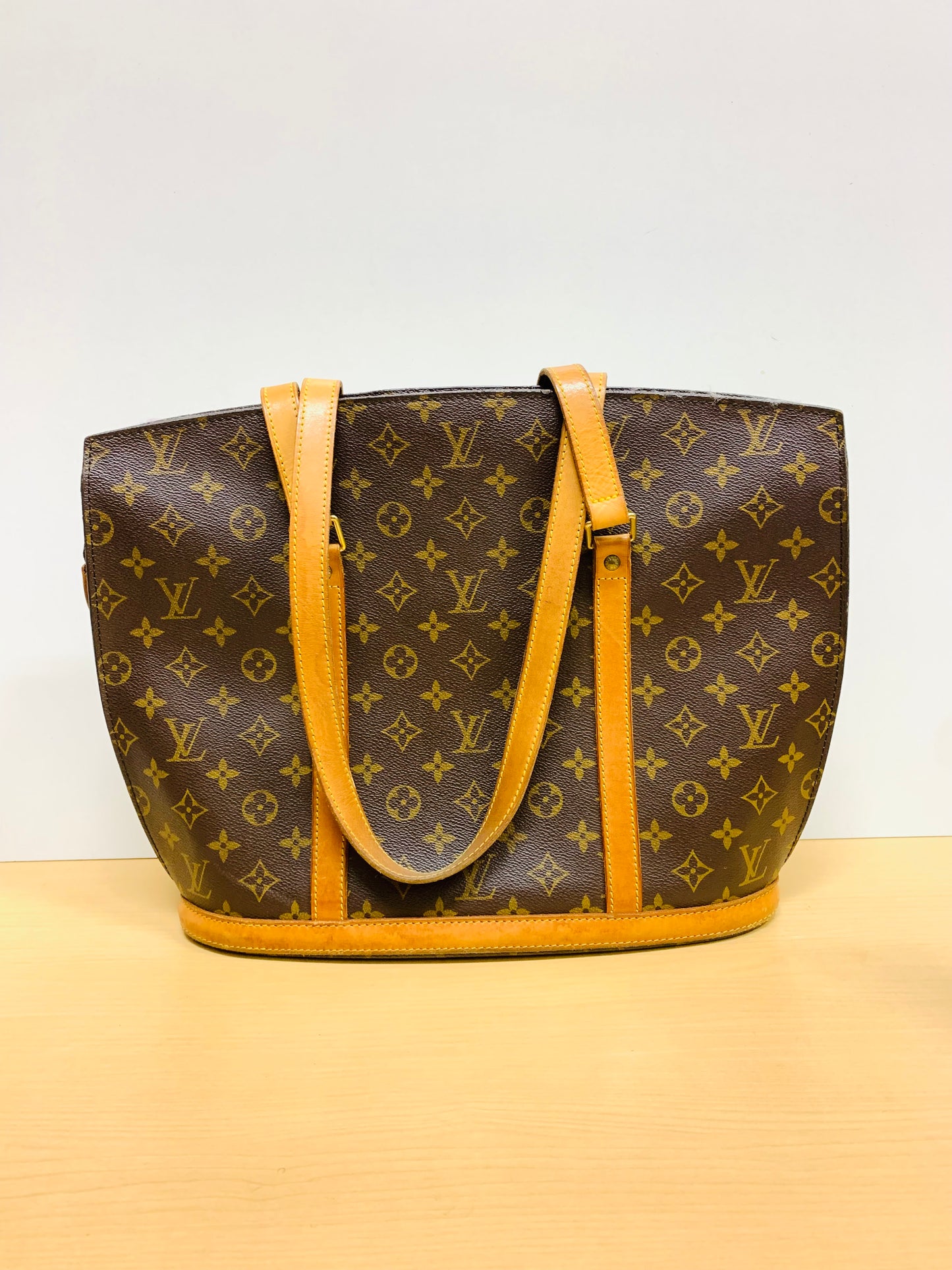 Louis Vuitton Babylone Shoulder Bag (used)