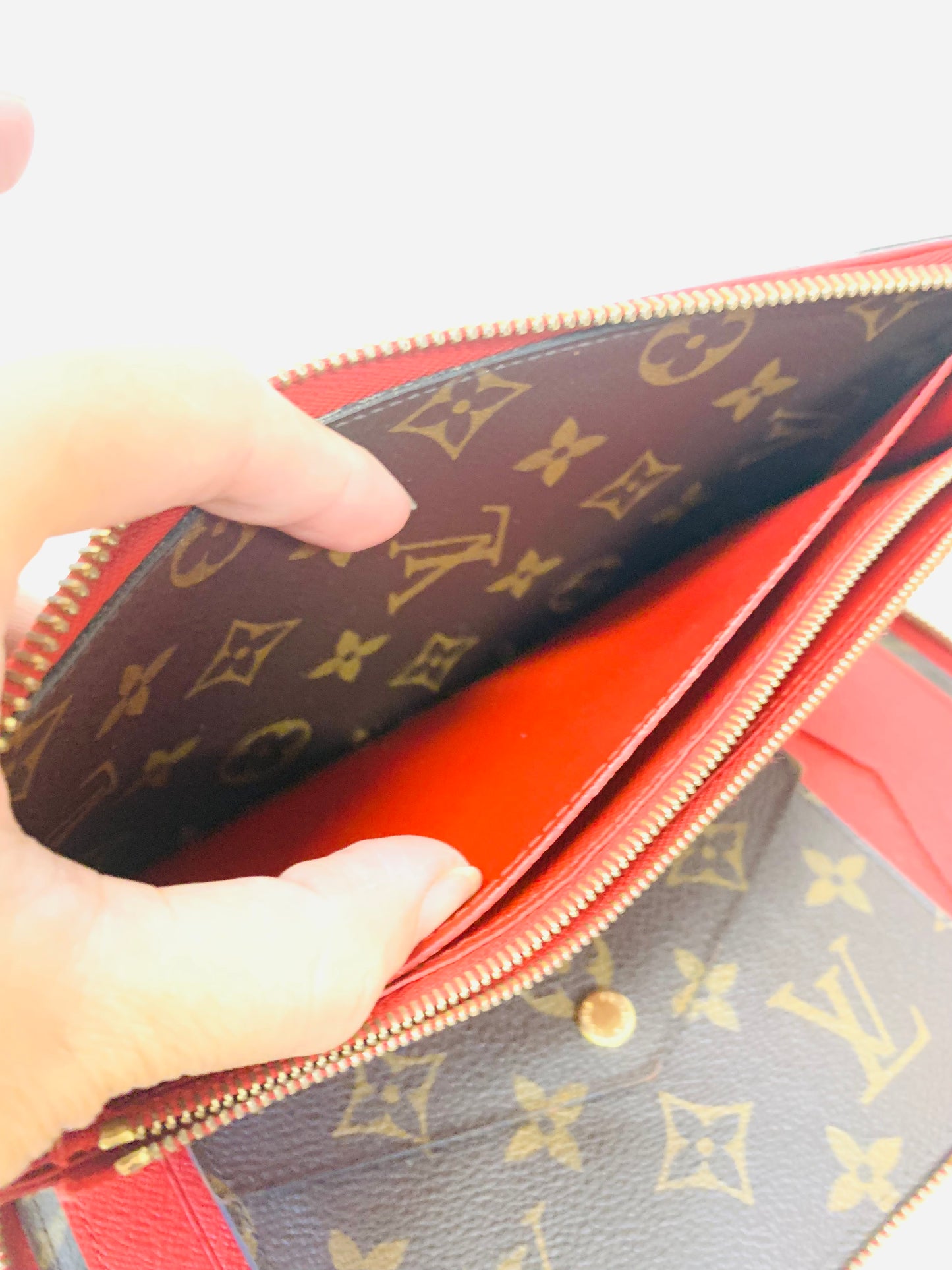 LOUIS VUITTON Retiro Wallet Organizer