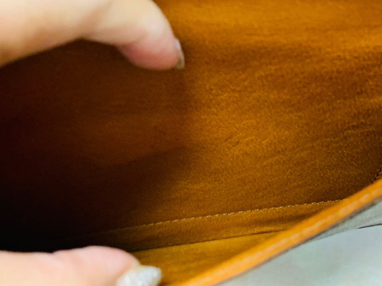 LOUIS VUITTON DOUBLE RABAT