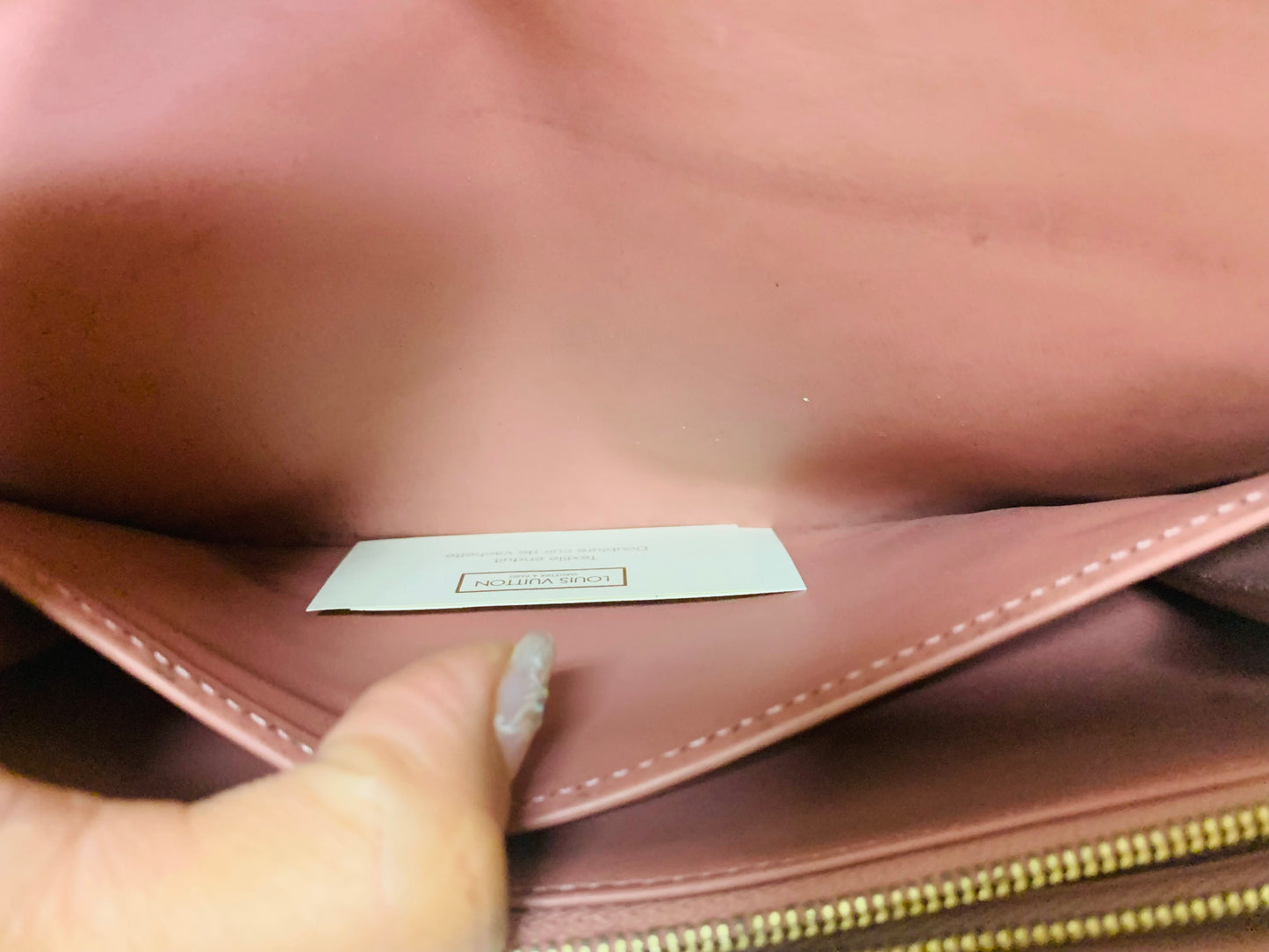 LOUIS VUITTON Vernis Ikat Rose Velour Wallet
