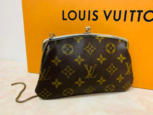 LOUIS VUITTON Vintage Kisslock Pouch