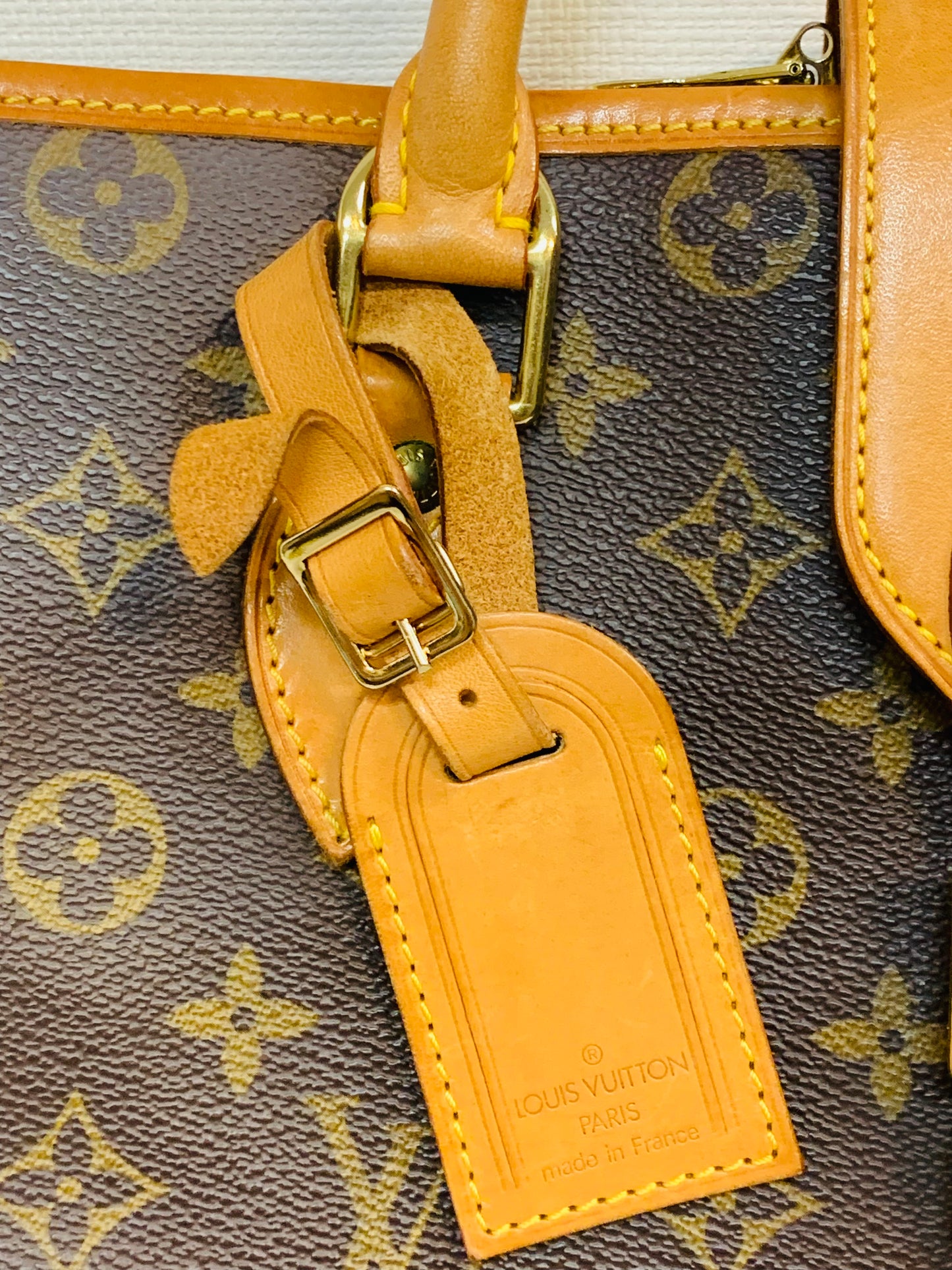 LOUIS VUITTON RIVOLI