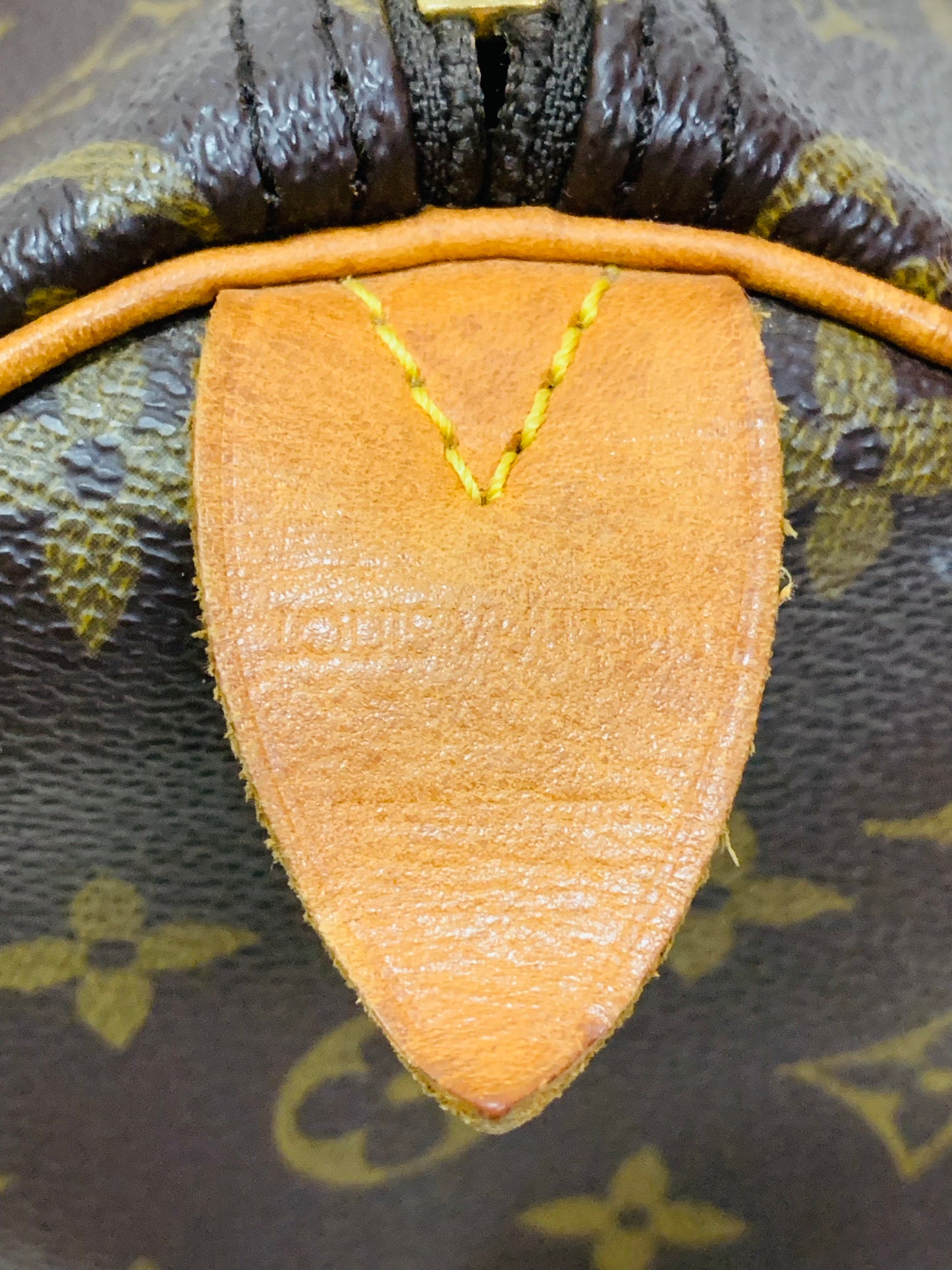 LOUIS VUITTON Speedy 30