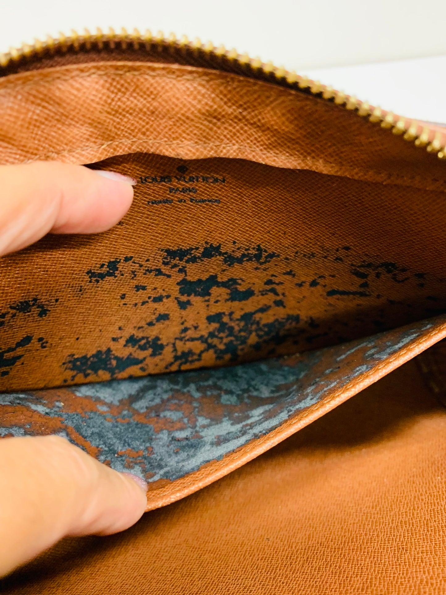 USED LOUIS VUITTON ORSAY CLUTCH BAG