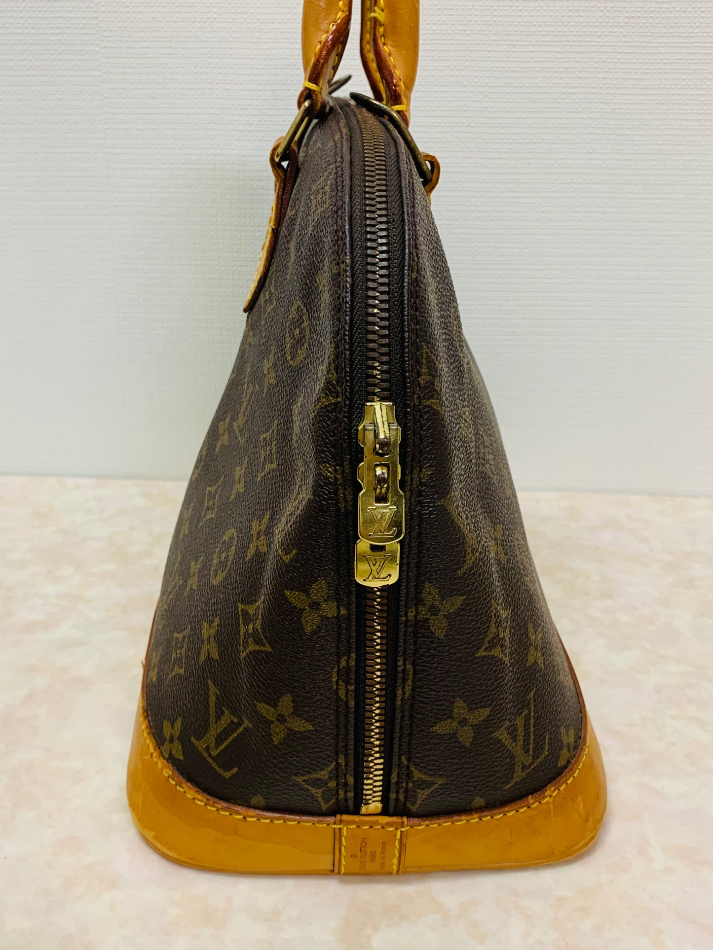 LOUIS VUITTON ALMA PM