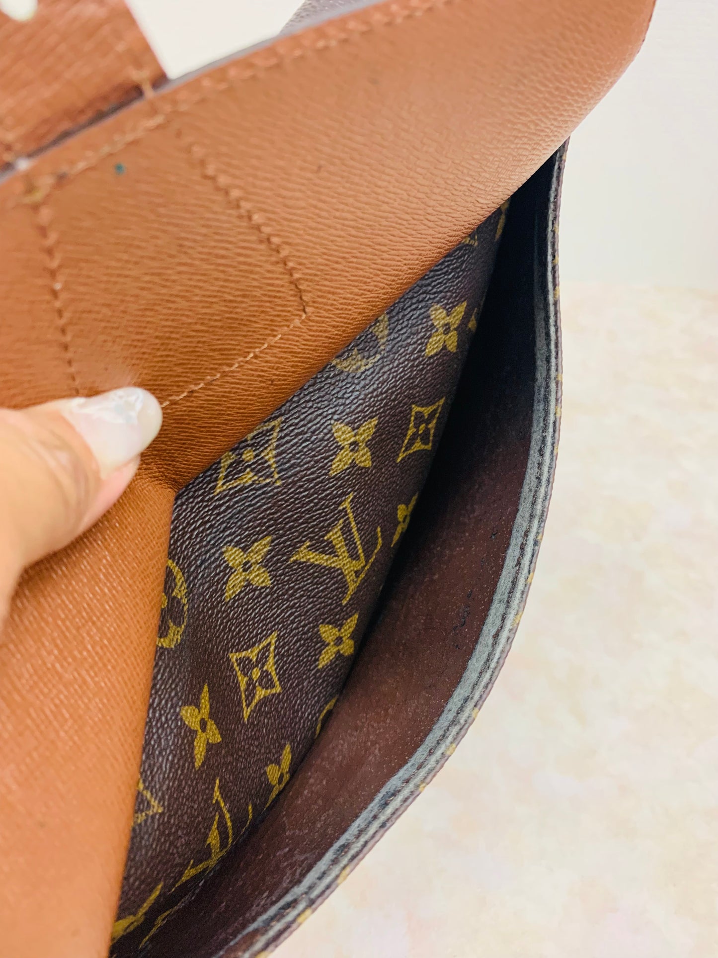 LOUIS VUITTON JEUNEFILE GM