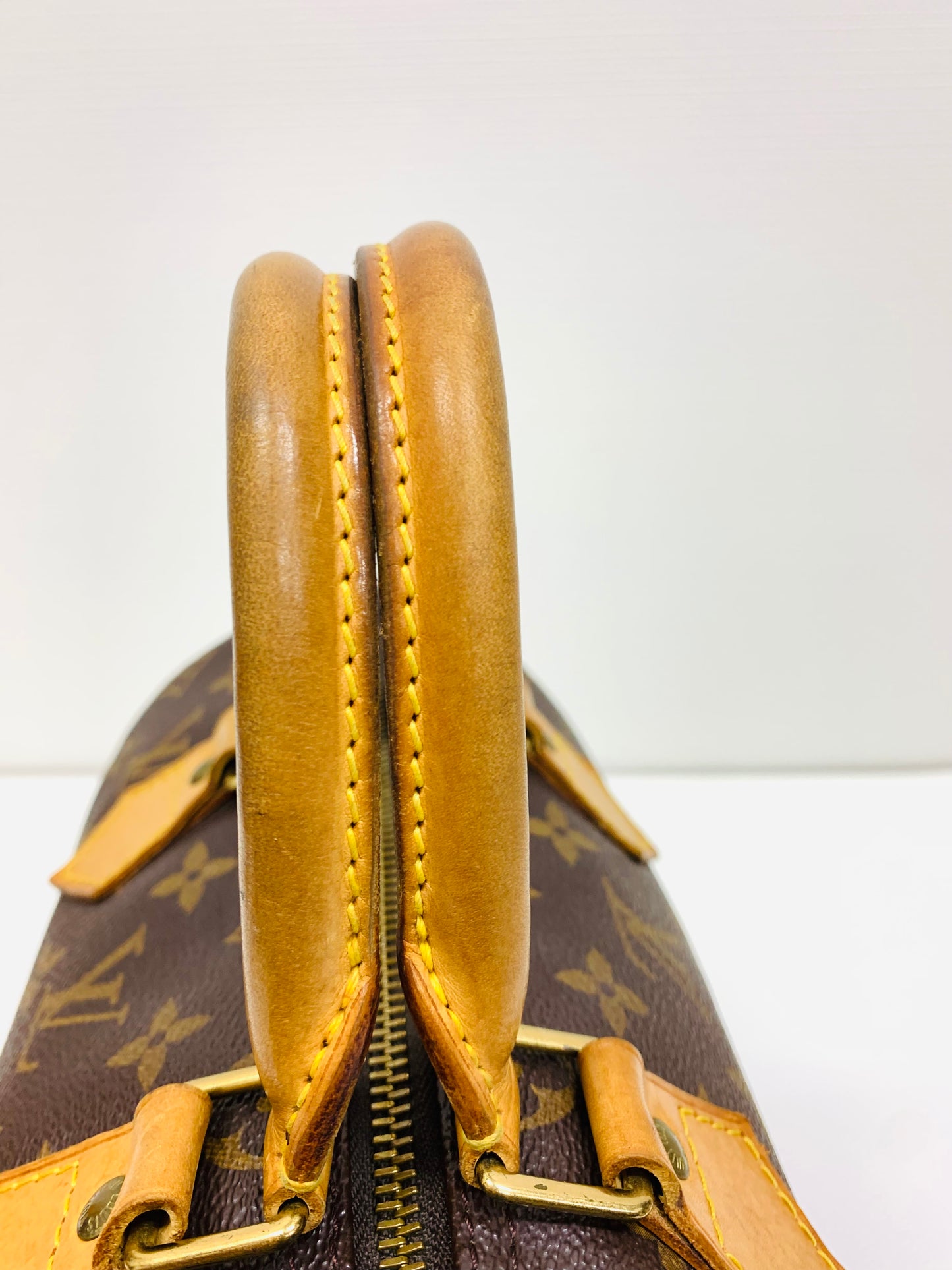 USED LOUIS VUITTON SPEEDY 25