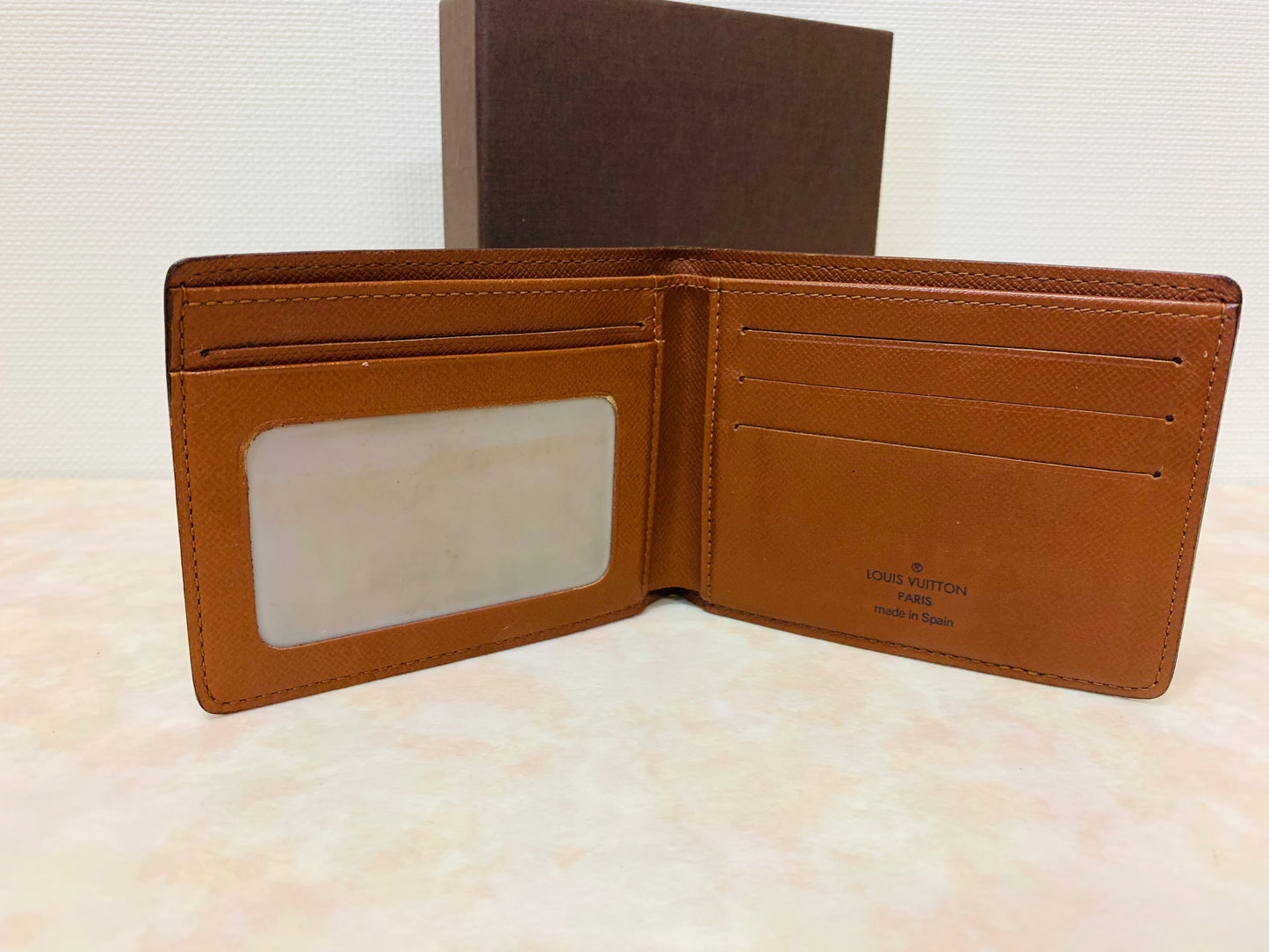 LOUIS VUITTON BI-FOLD MENS WALLET
