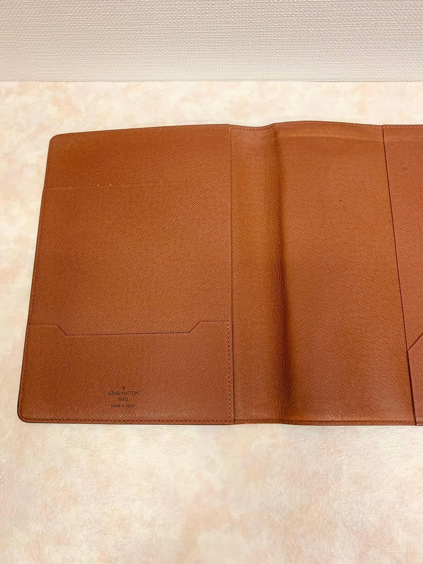 LOUIS VUITTON DESK AGENDA