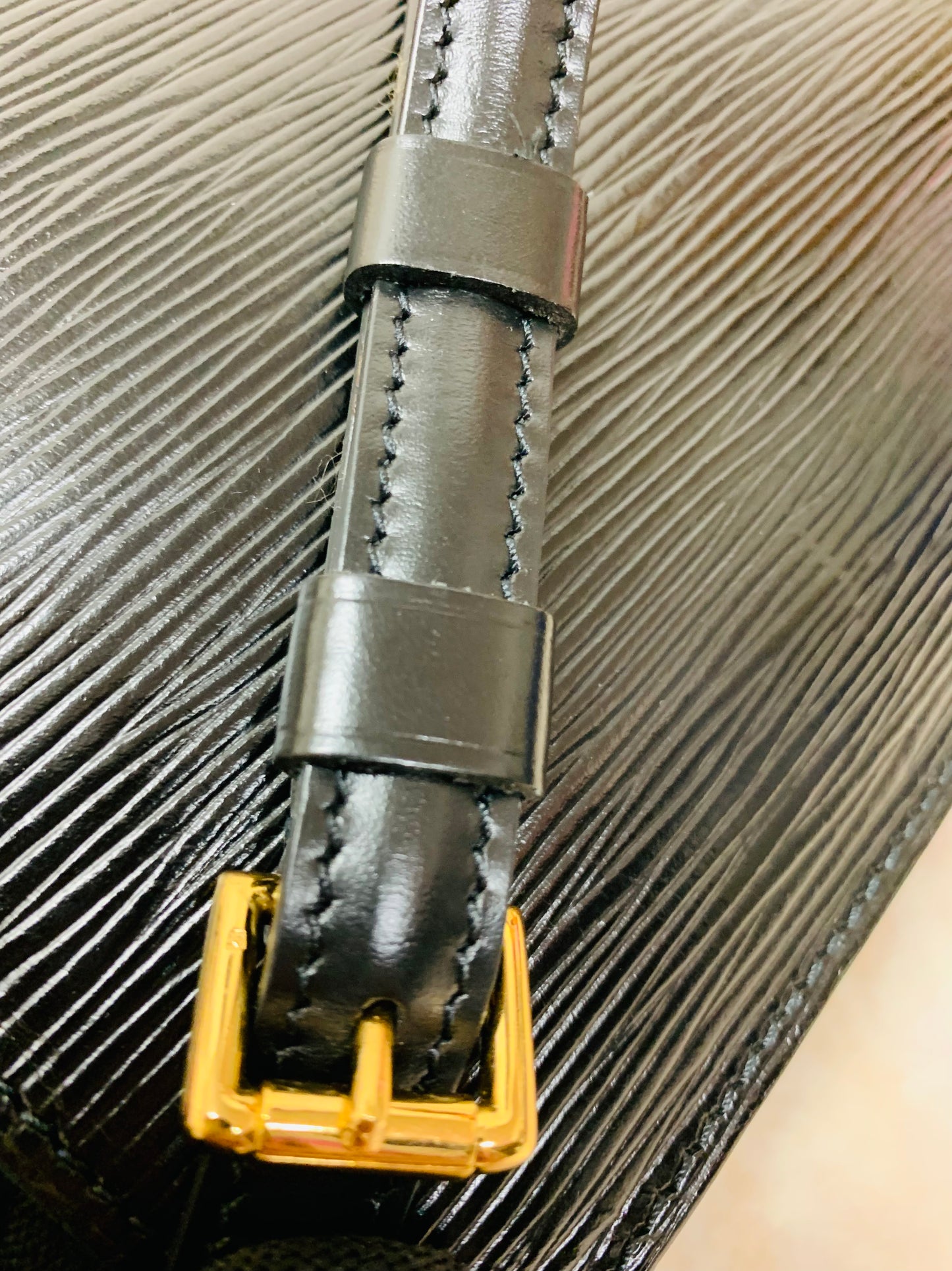 LOUIS VUITTON Epi Noir Enghien Shoulder/clutch bag