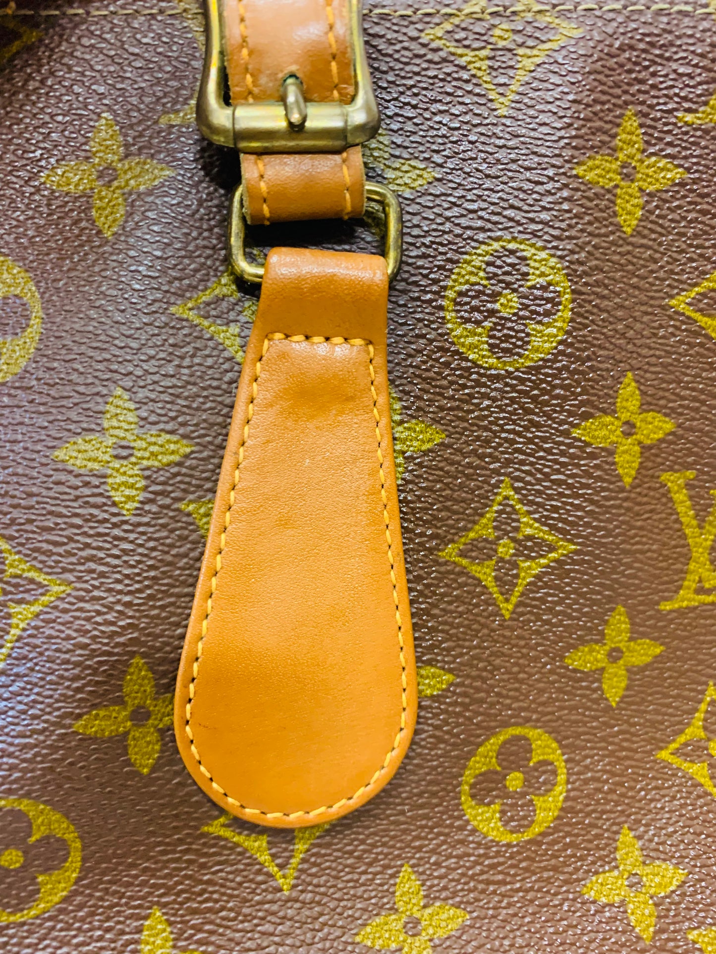 LOUIS VUITTON Bucket GM French Company