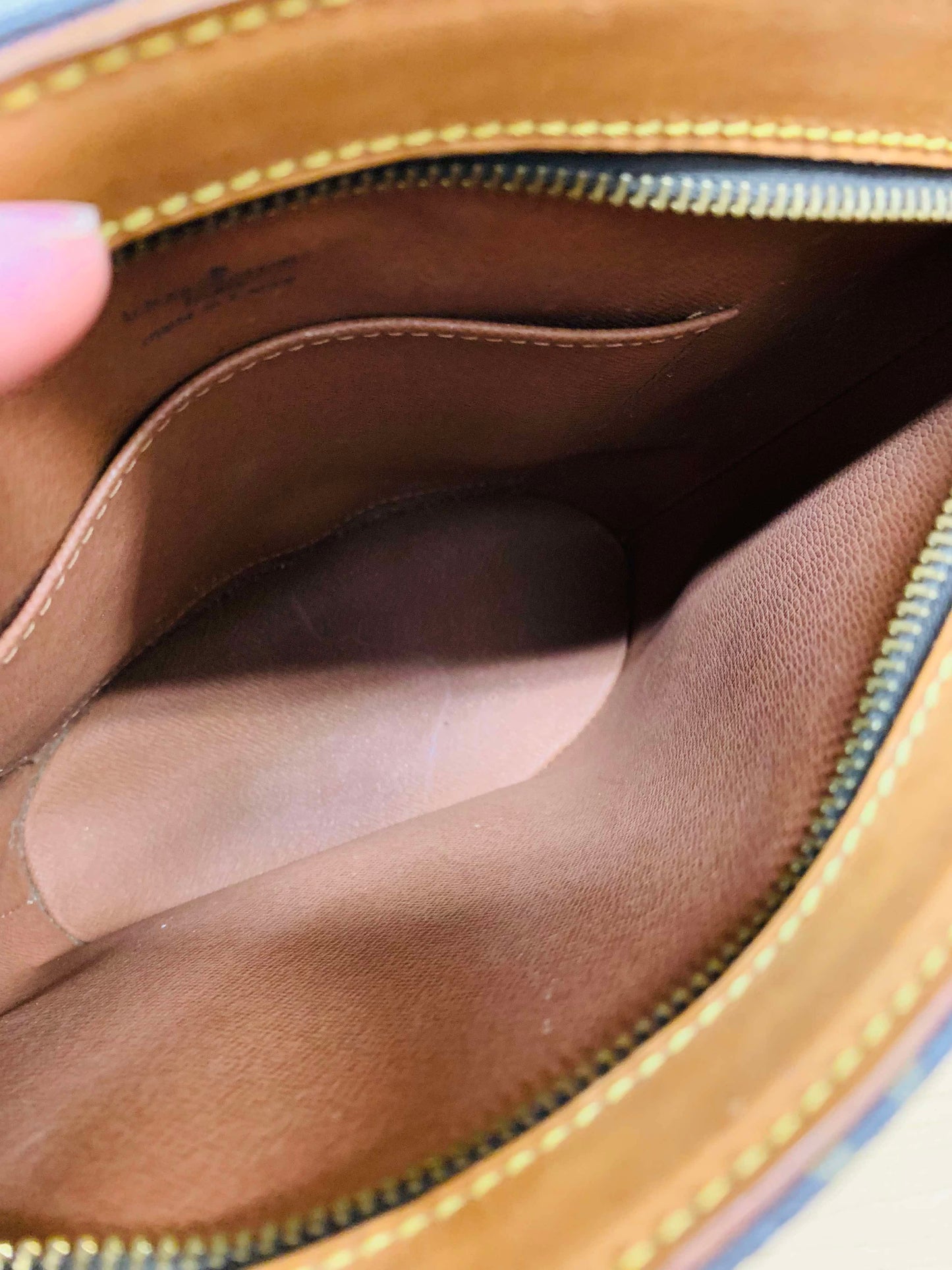 LOUIS VUITTON Drouot Monogram Crossbody bag(used)