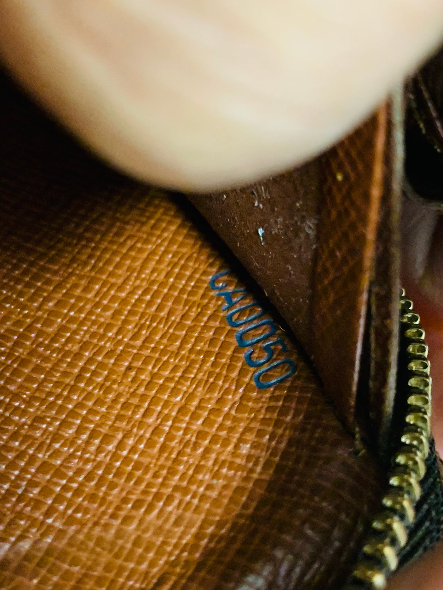 LOUIS VUITTON ZIPPY COMPACT WALLET Old Model