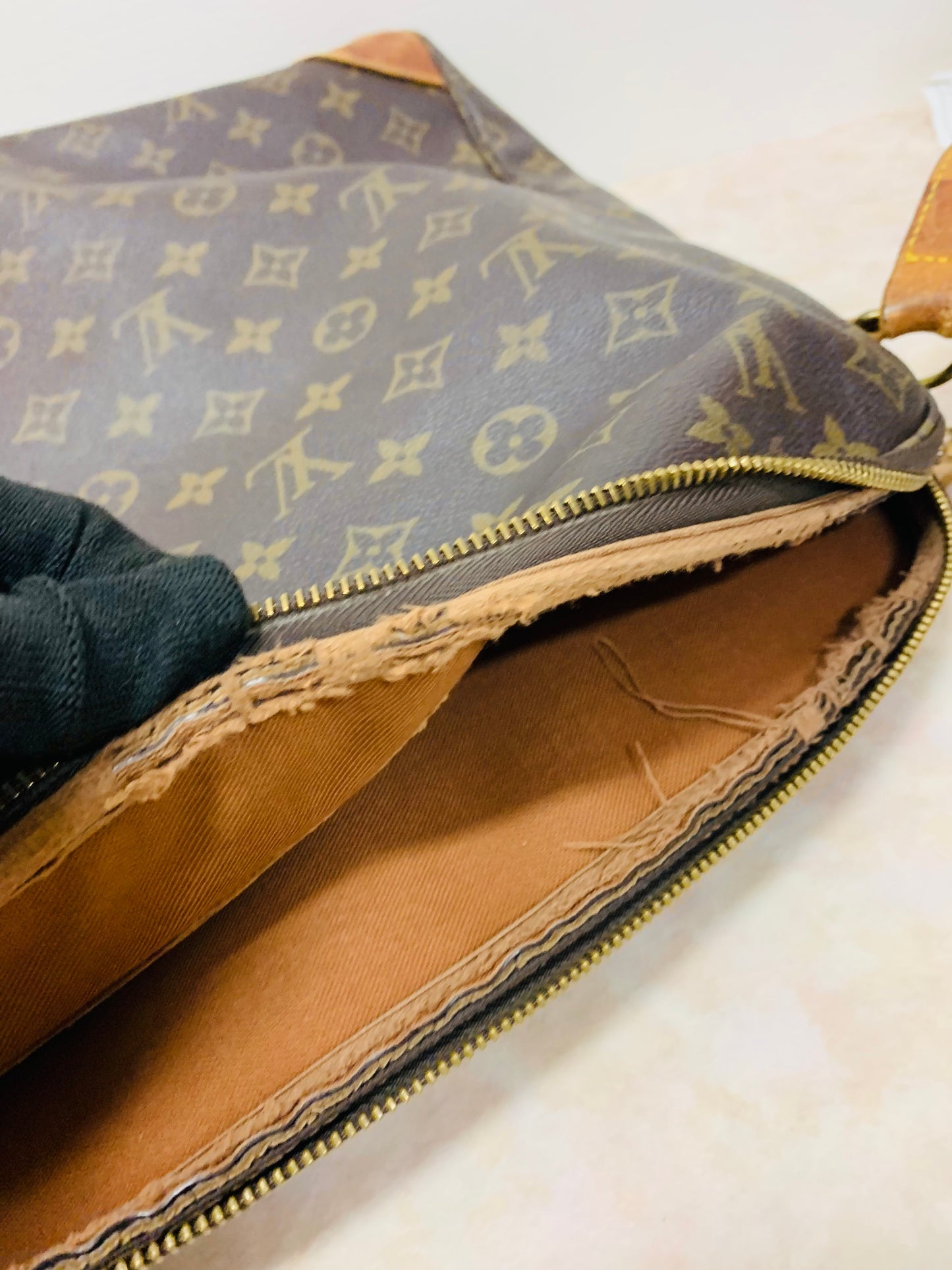LOUIS VUITTON SAC BALLAD
