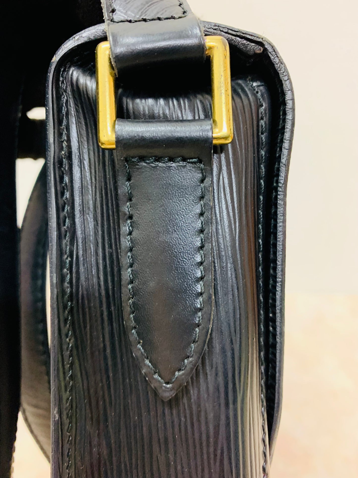 LOUIS VUITTON ntage Epi Saint Cloud GM Noir