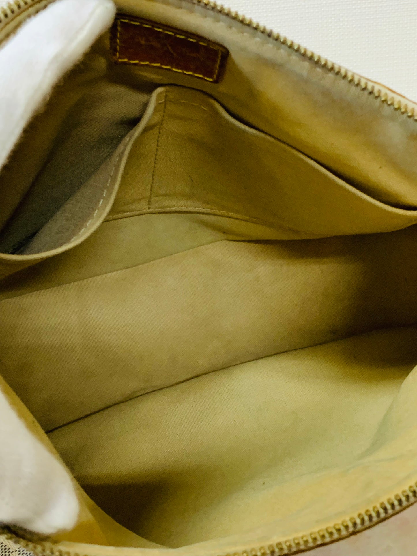 LOUIS VUITTON Siracusa PM Damier Azur