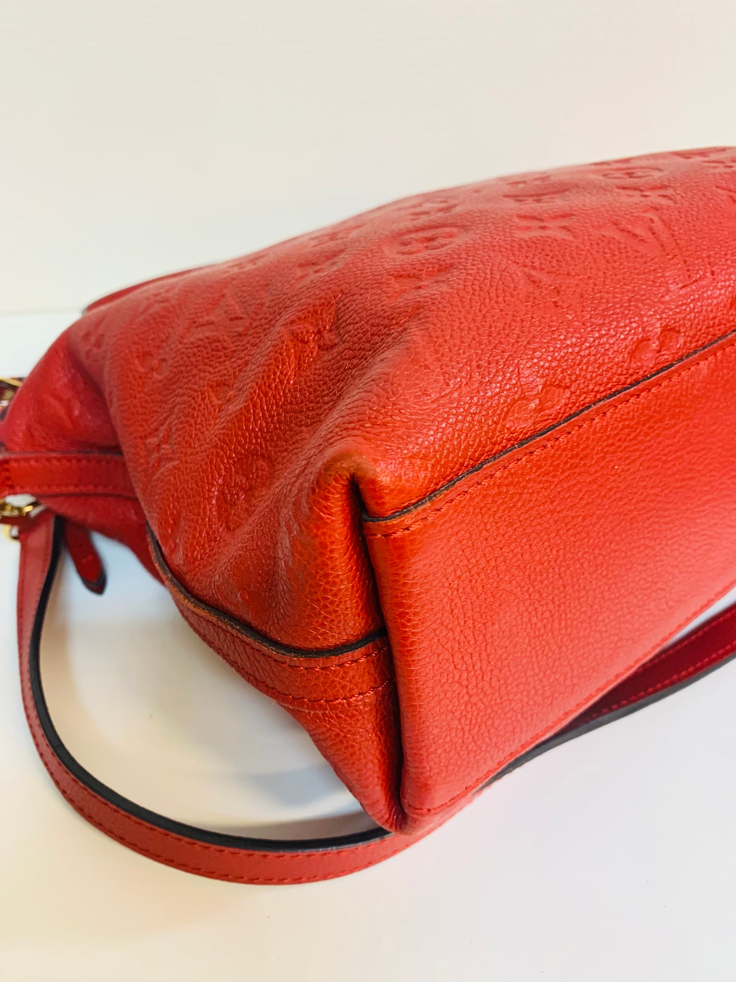 LOUIS VUITTON Bastille Empreinte Red