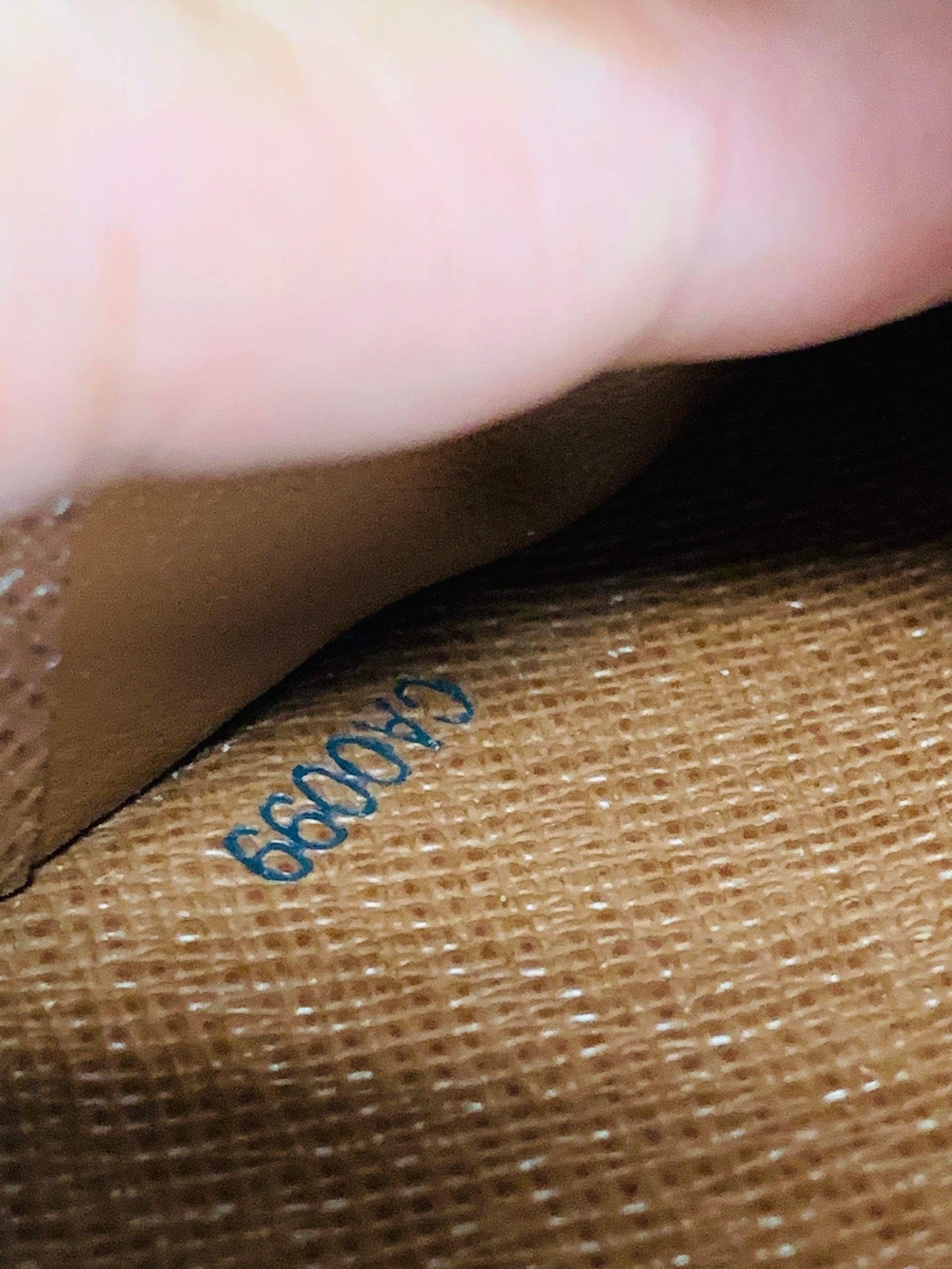 LOUIS VUITTON Zippy Wallet Monogram