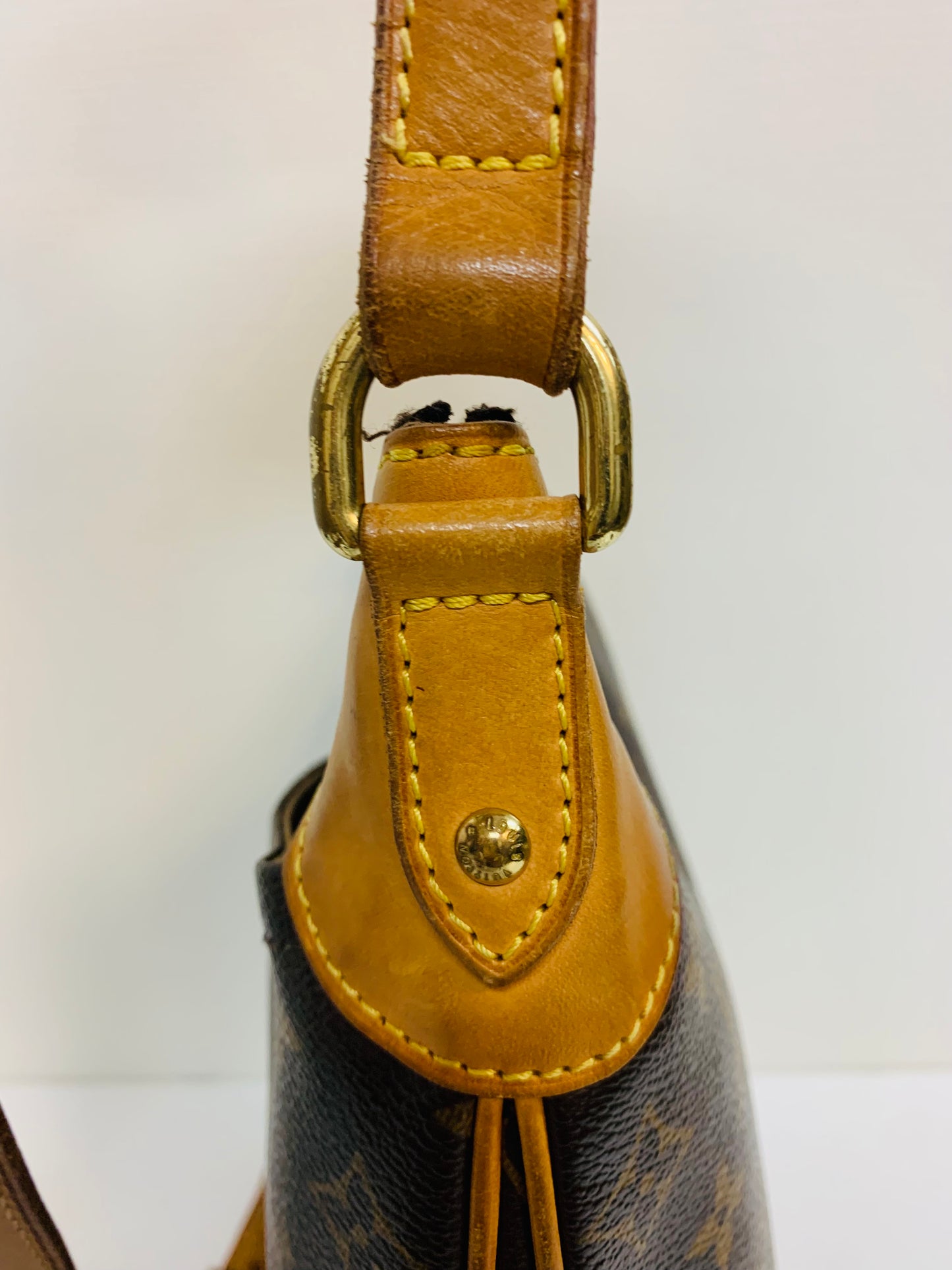 LOUIS VUITTON ODEON PM