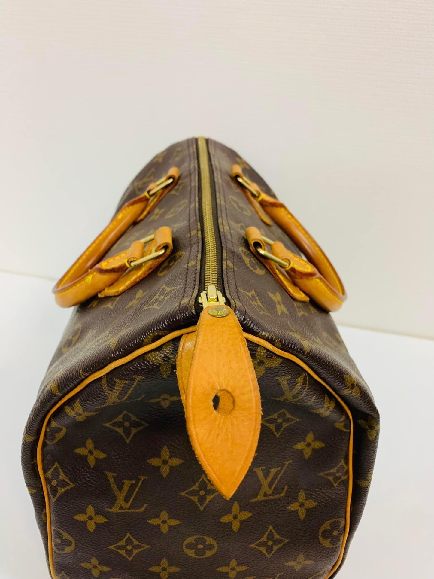 LOUIS VUITTON SPEEDY 30