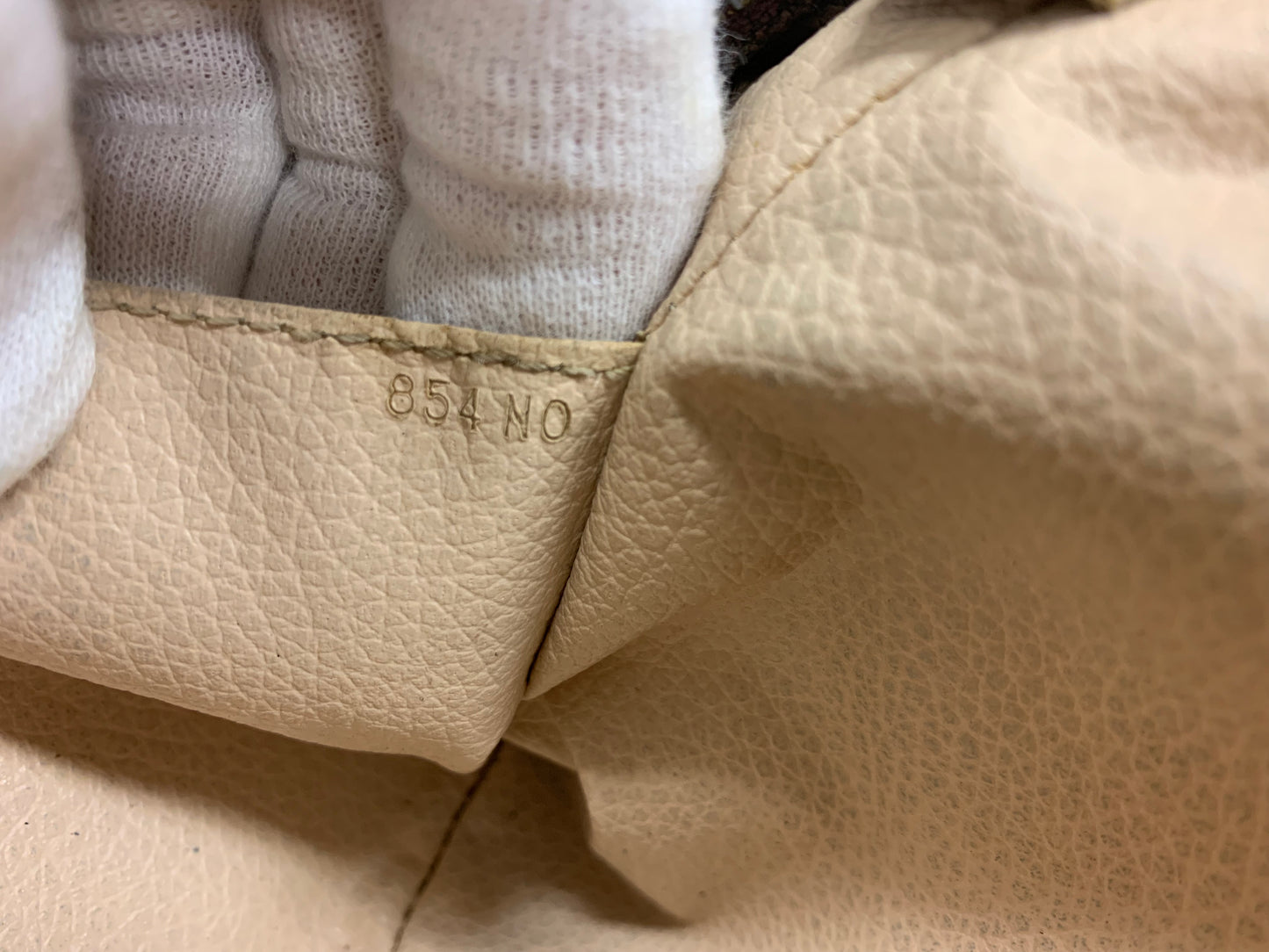 Louis Vuitton Monogram Trousse Toilette 28