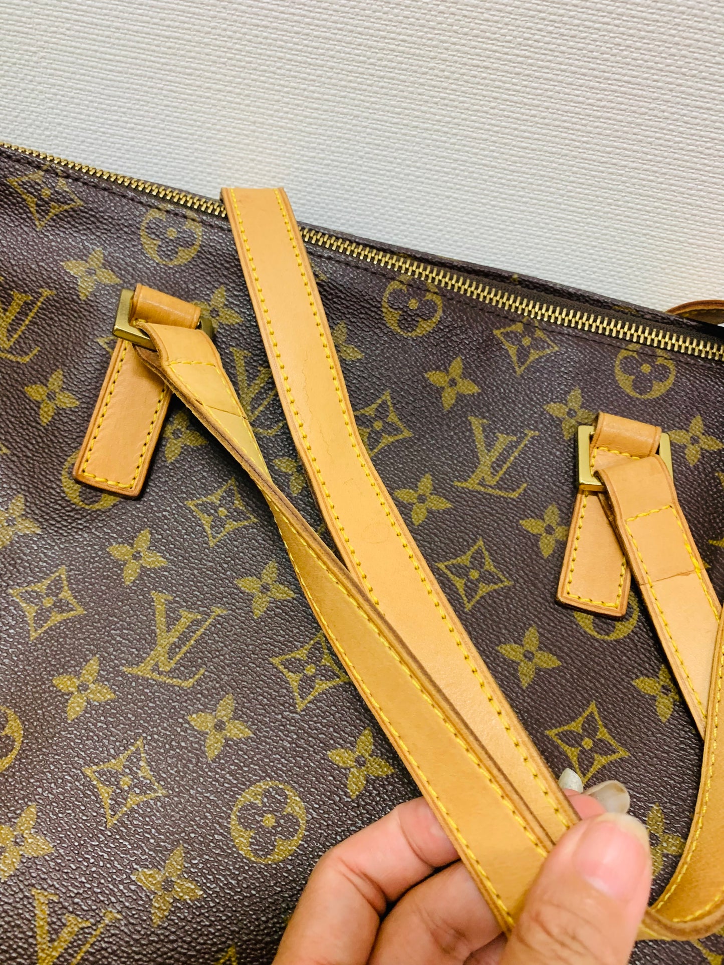 LOUIS VUITTON Cabas Mezzo Tote bag