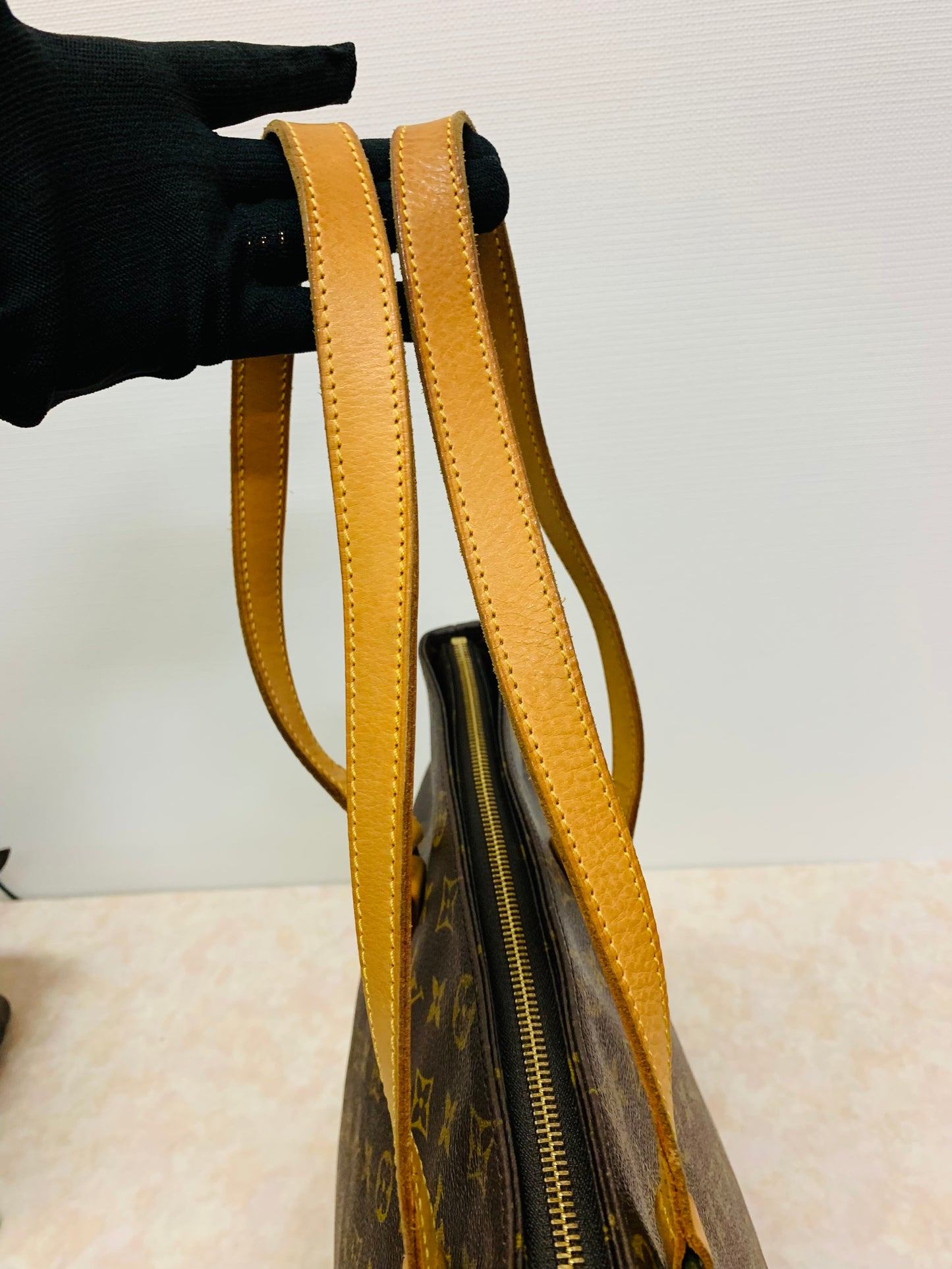LOUIS VUITTON Cabas Mezzo Tote Bag