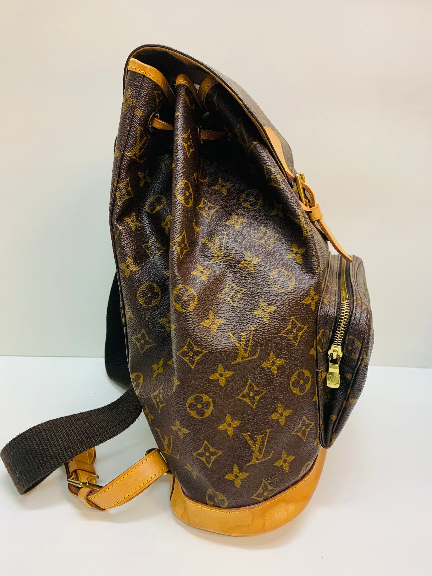 Louis Vuitton Montsouris GM