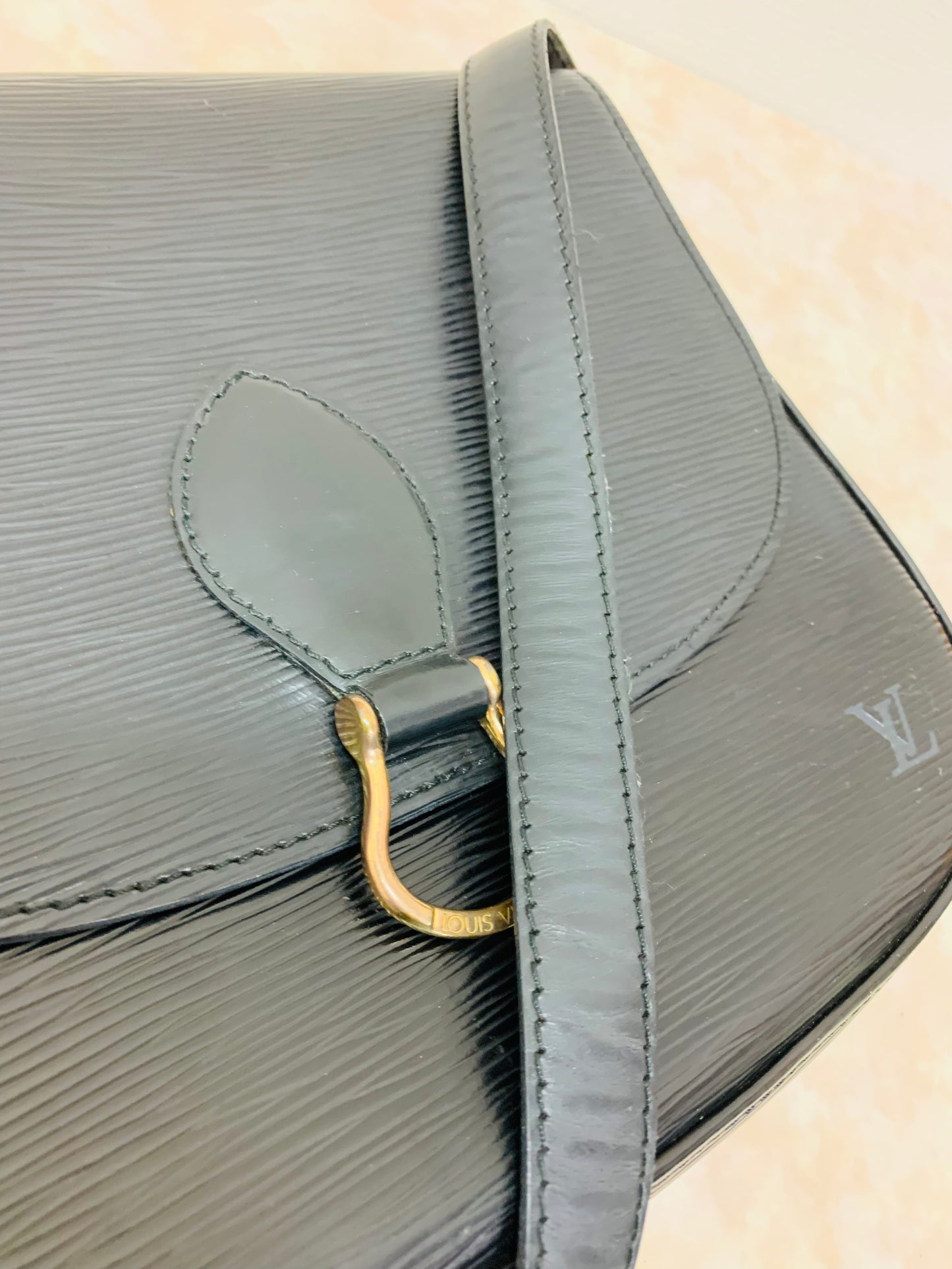 LOUIS VUITTON ntage Epi Saint Cloud GM Noir