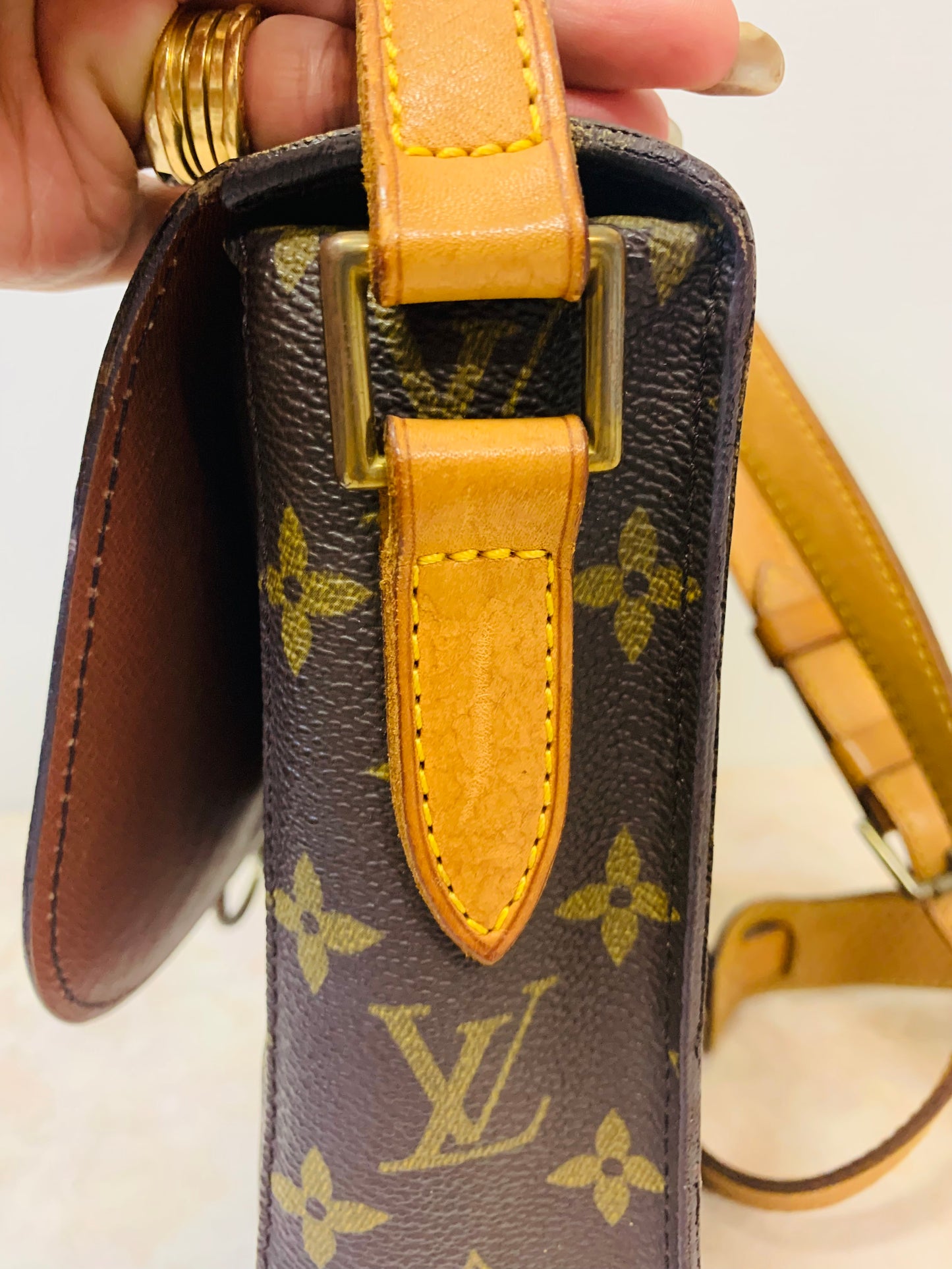 LOUIS VUITTON Saint Cloud GM