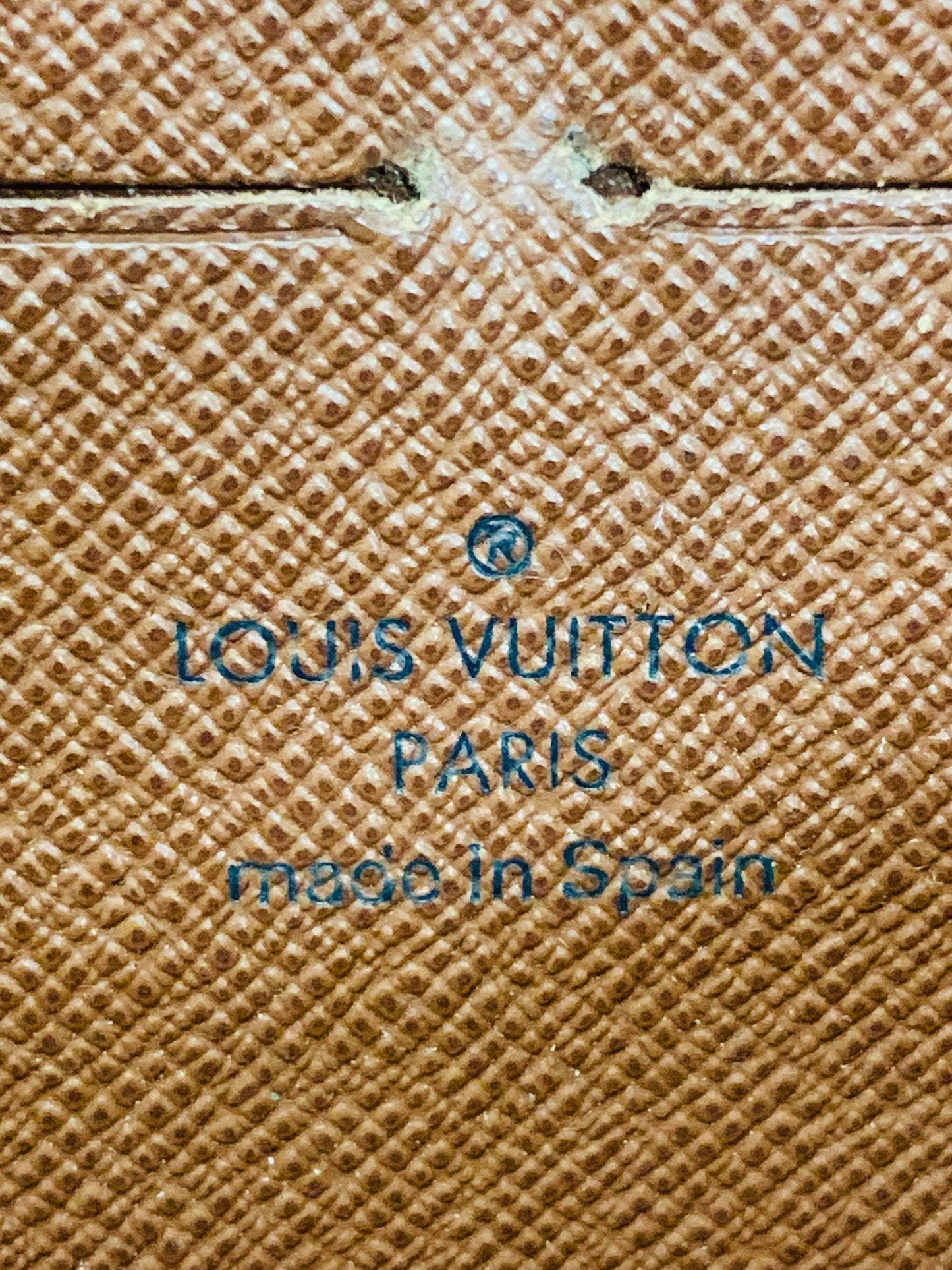 LOUIS VUITTON Zippy Wallet Monogram