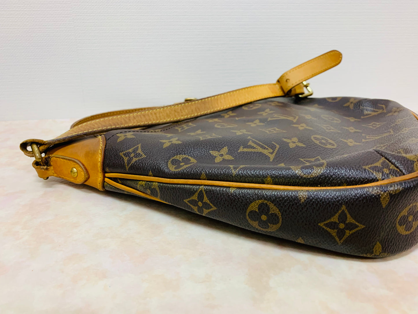 LOUIS VUITTON ODEON PM