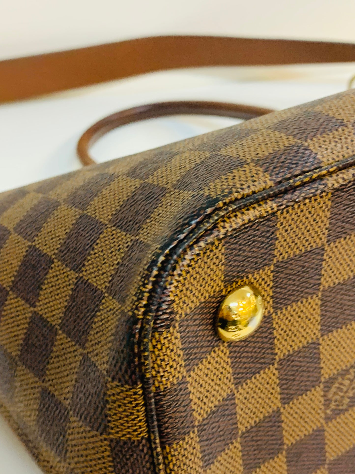 LOUIS VUITTON Belmont Tote bag DE