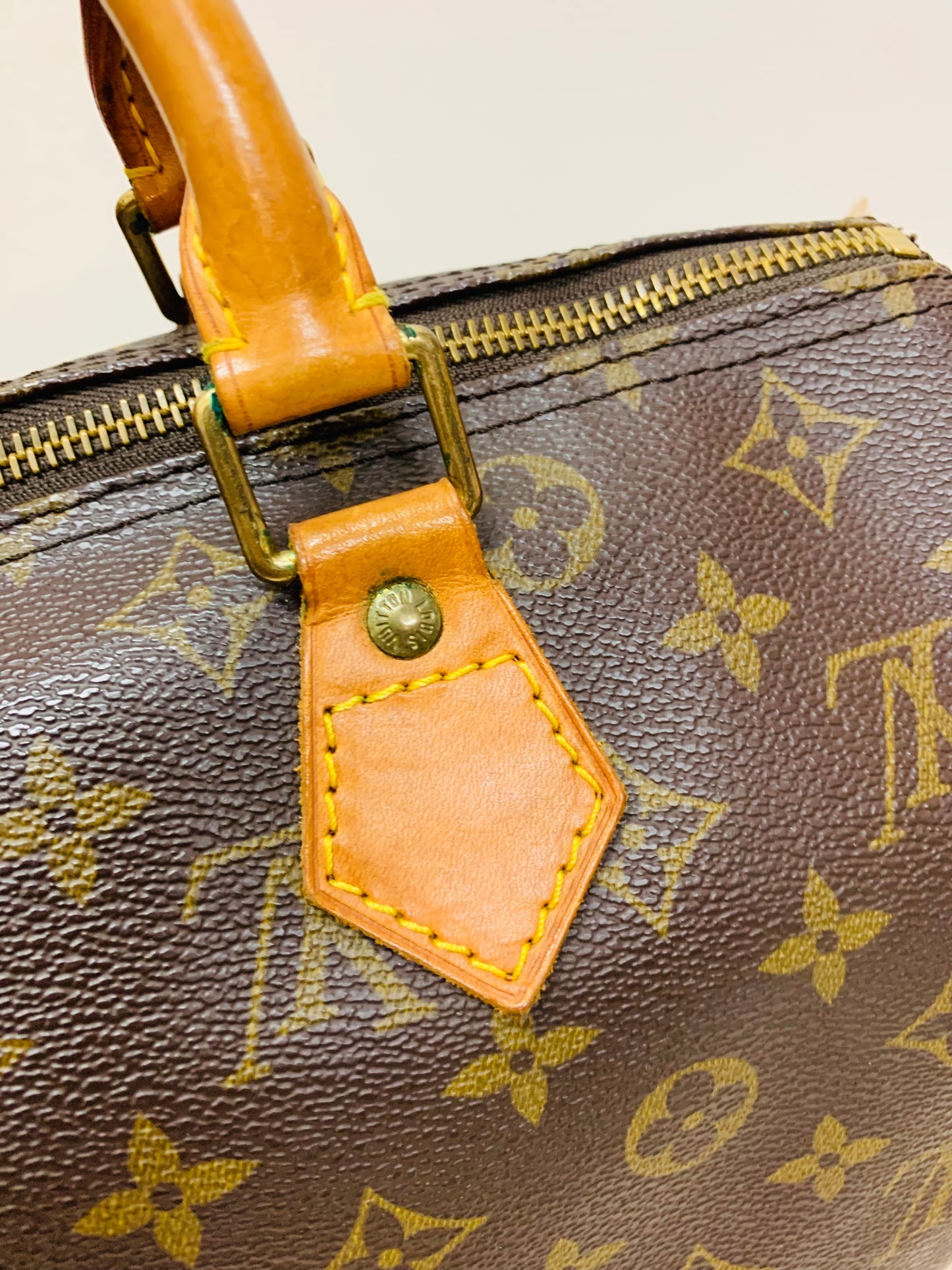 LOUIS VUITTON Speedy 30