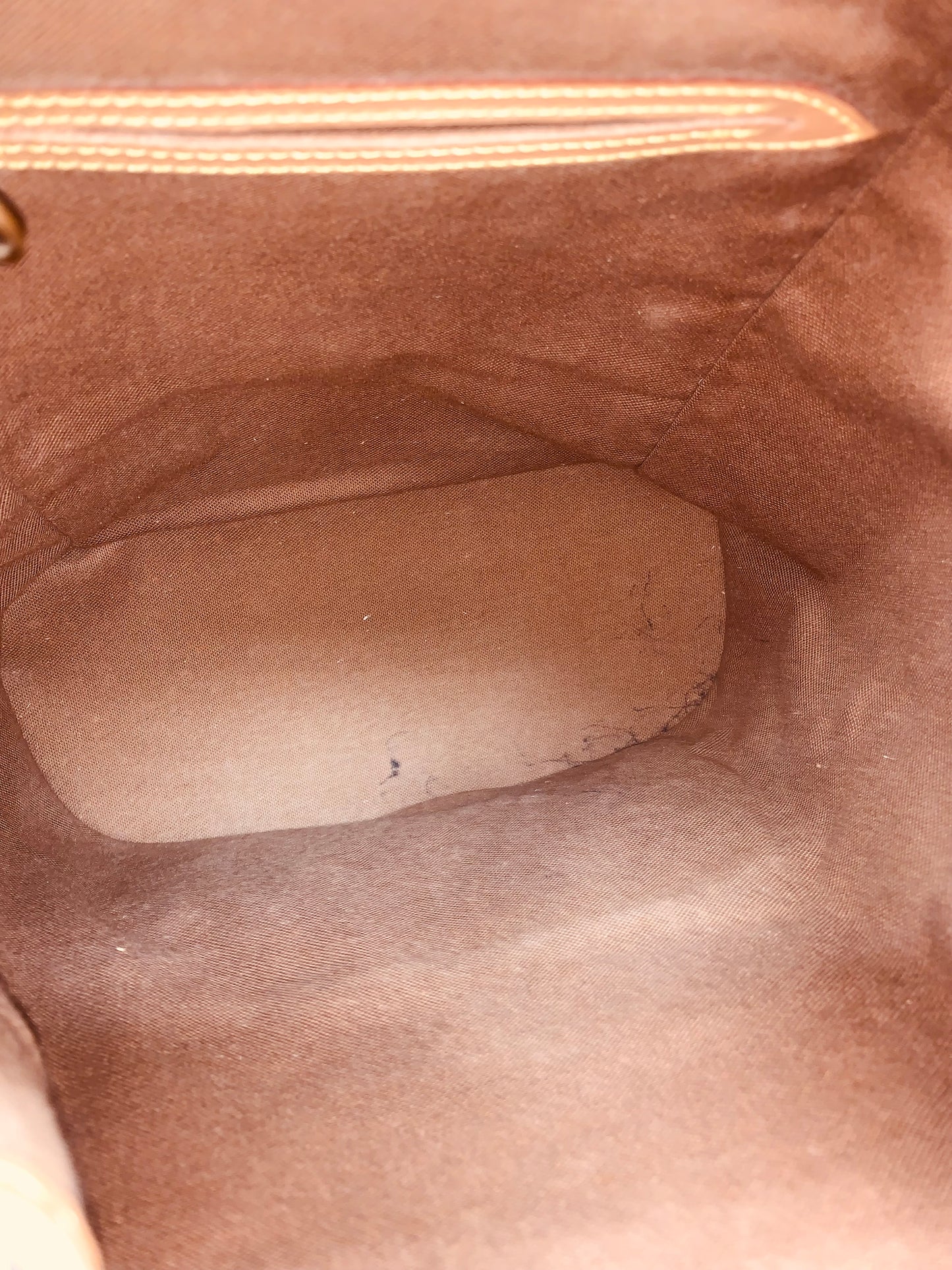 LOUIS VUITTON Montsouris MM Monogram