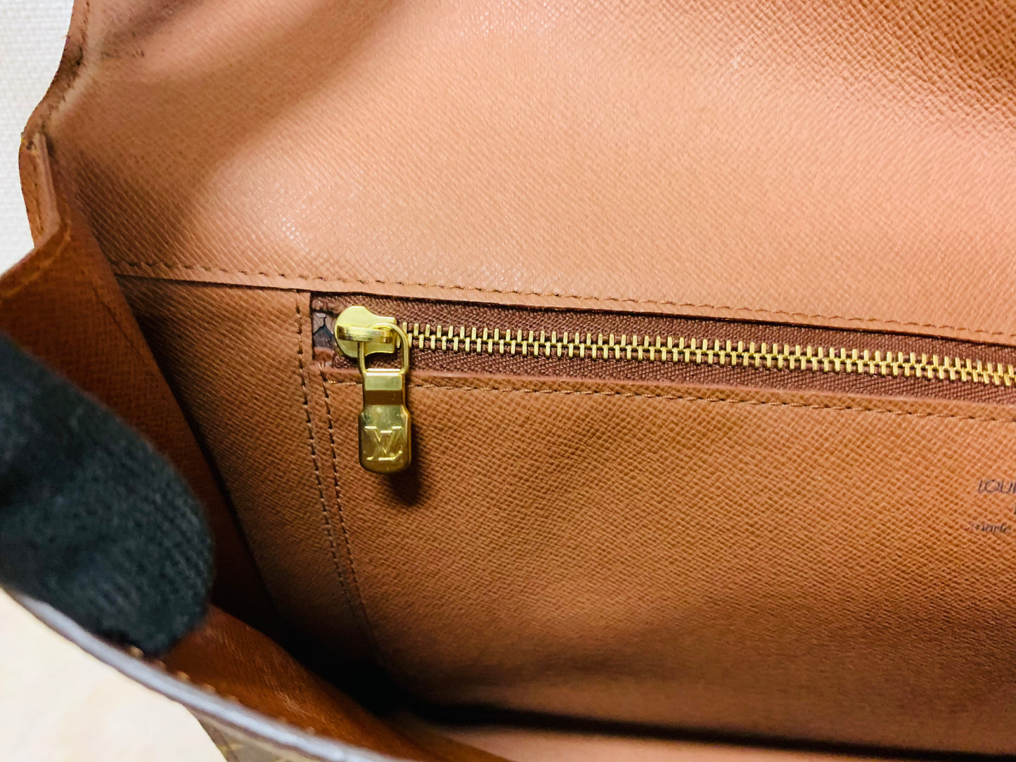 LOUIS VUITTON Pochette Envelope Document clutch