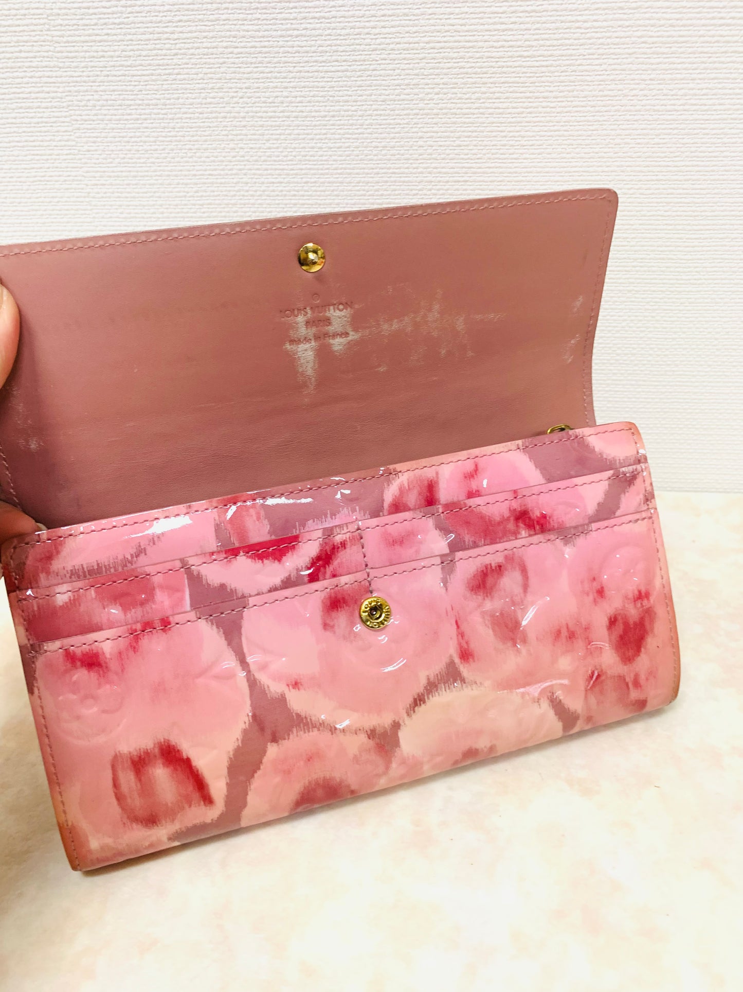 LOUIS VUITTON Vernis Ikat Rose Velour Wallet